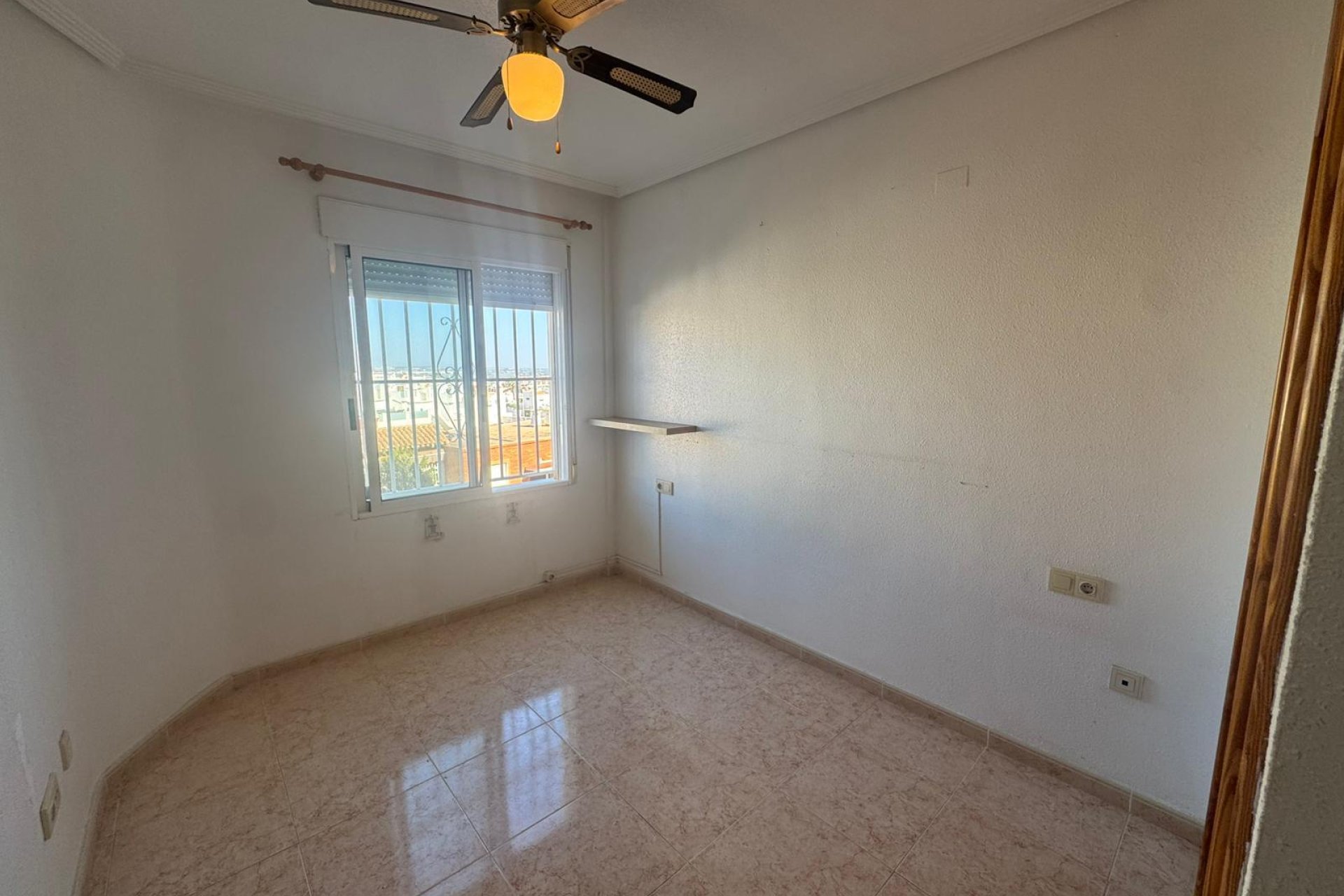 Bestaande bouw - Apartamento -
Torrevieja - La Mata