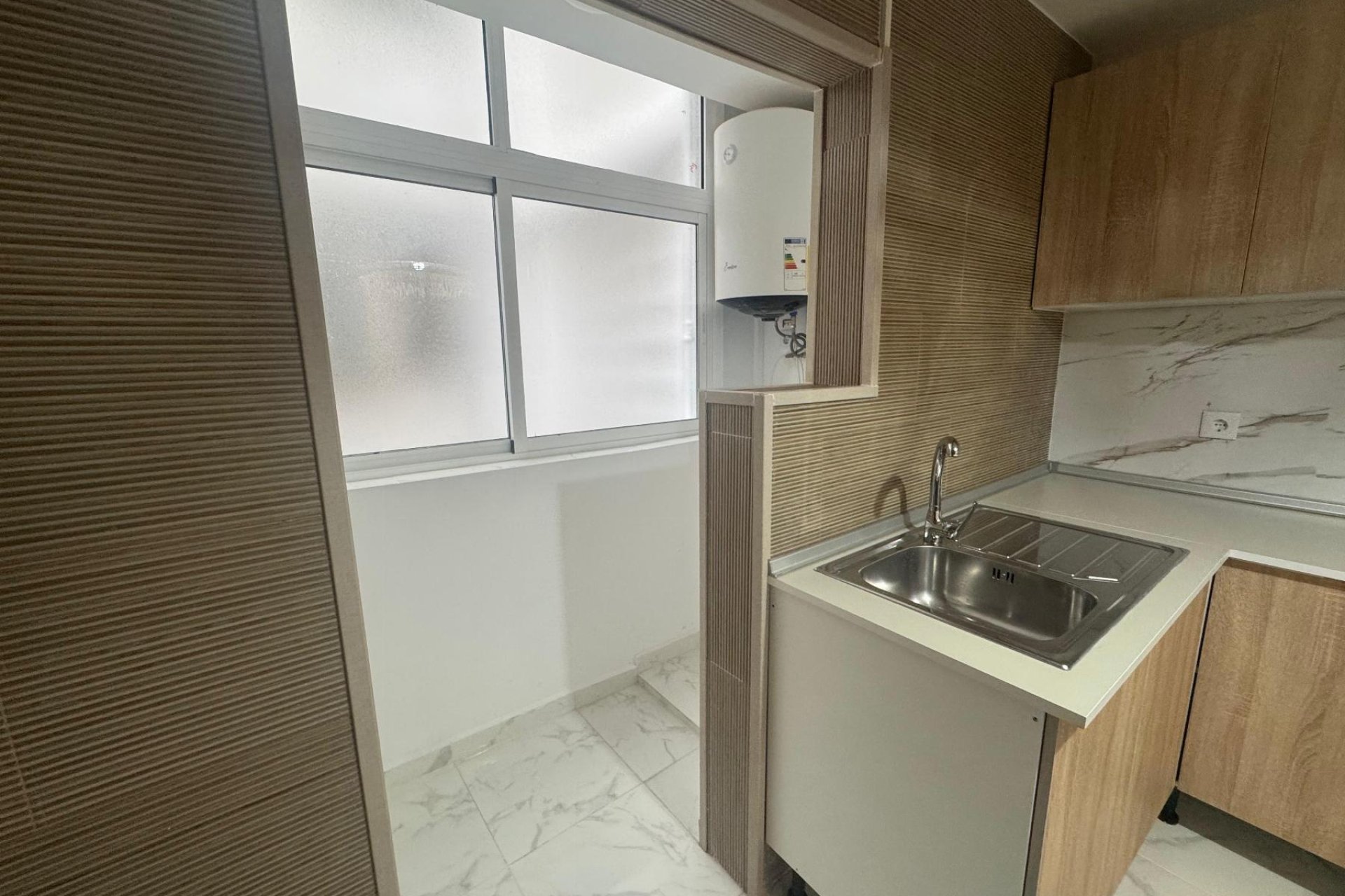 Bestaande bouw - Apartamento -
Torrevieja - Muelle Pesquero
