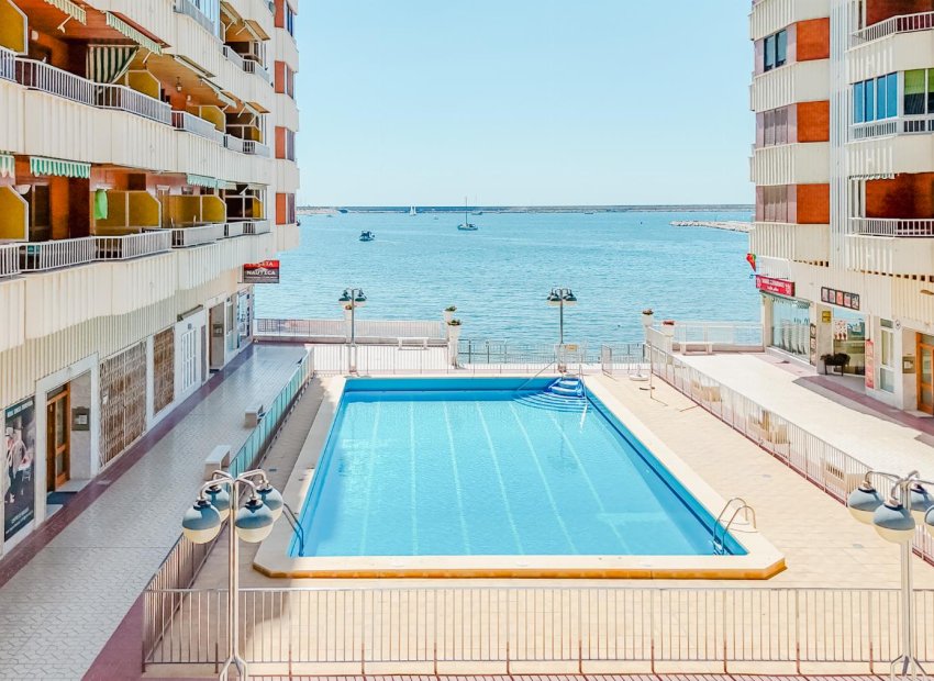 Bestaande bouw - Apartamento -
Torrevieja - Playa del Acequión