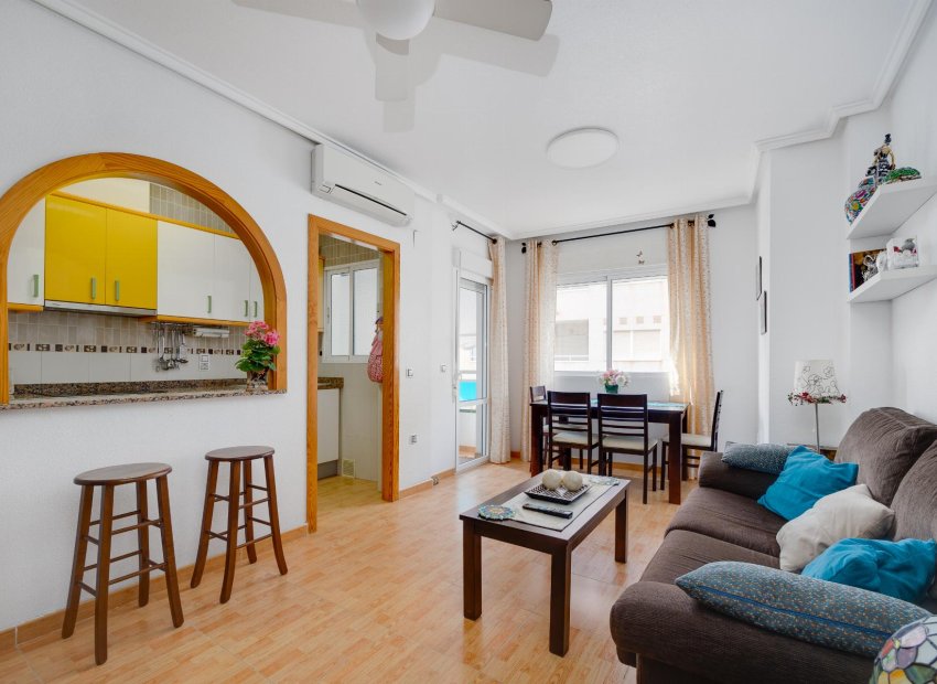 Bestaande bouw - Apartamento -
Torrevieja - Playa del Acequión