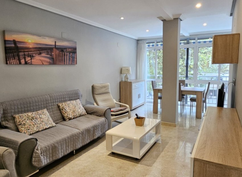 Bestaande bouw - Appartement -
Benidorm - Levante