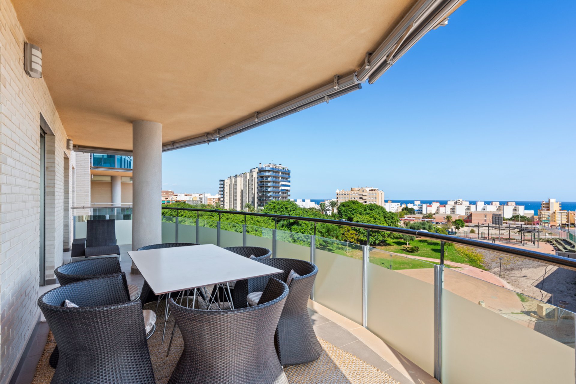 Bestaande bouw - Appartement -
El Campello - El Amerador