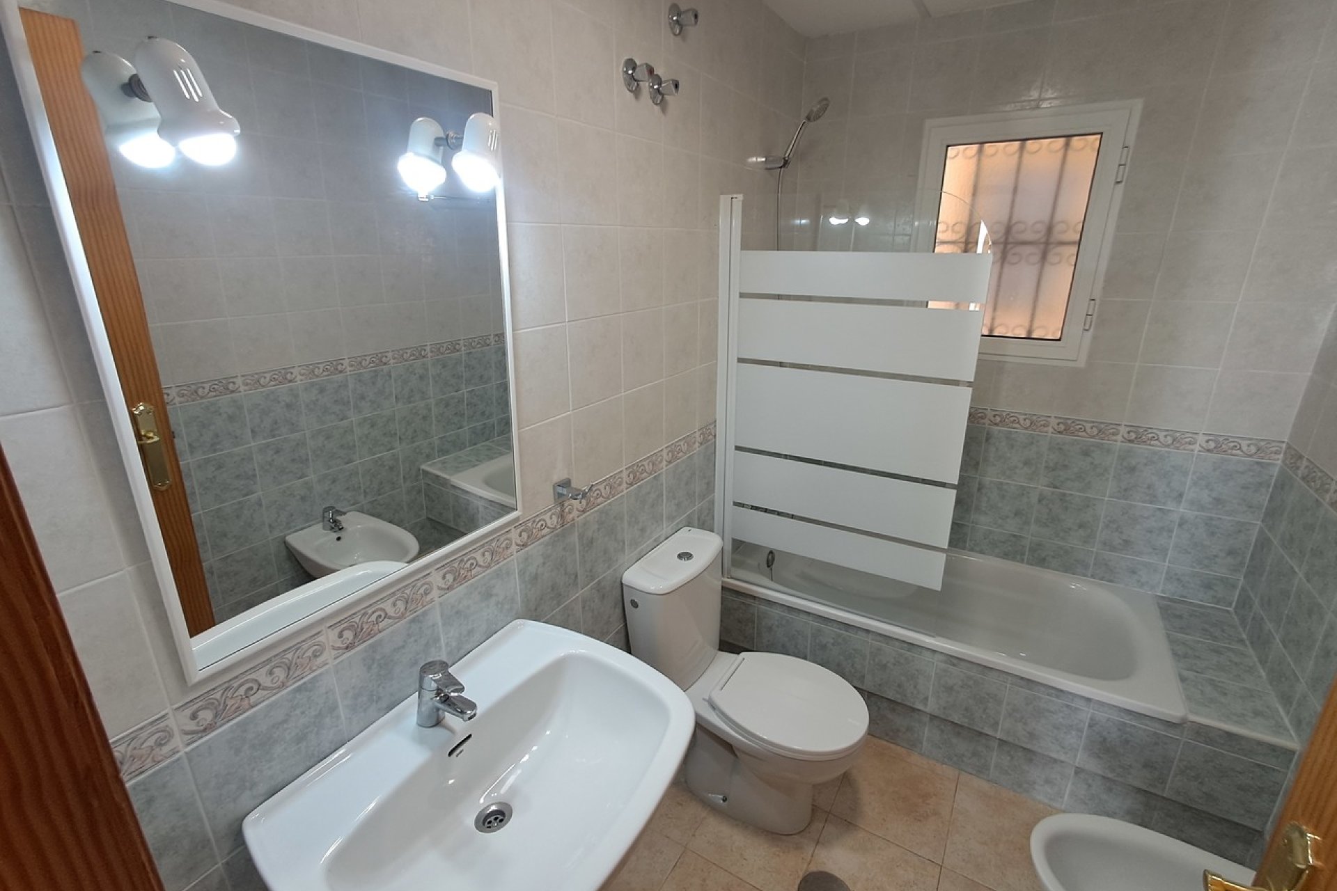 Bestaande bouw - Appartement -
Orihuela Costa - La Zenia