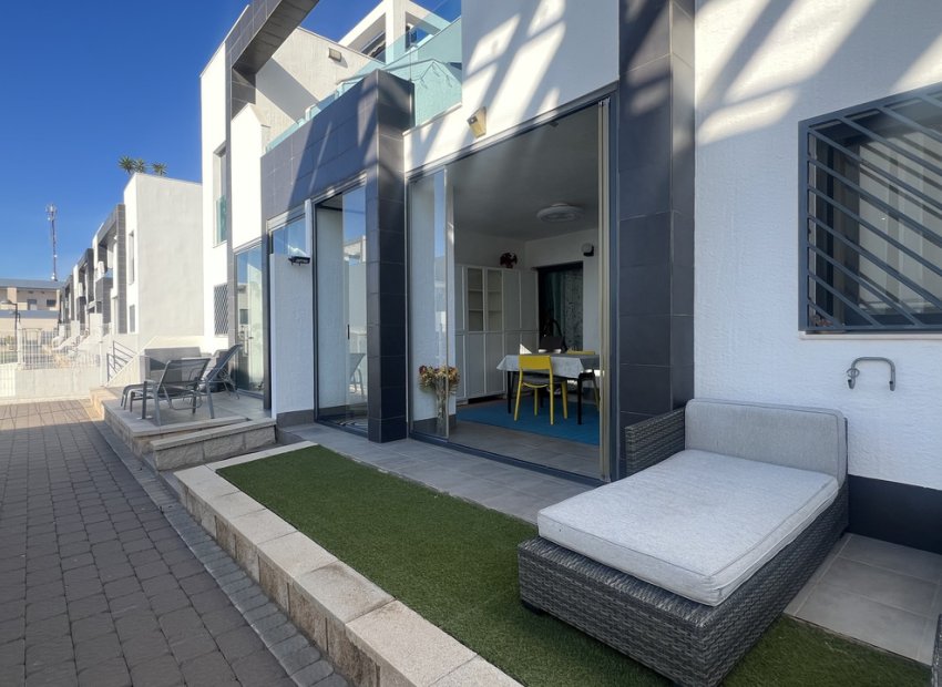 Bestaande bouw - Appartement -
Orihuela Costa - La Zenia