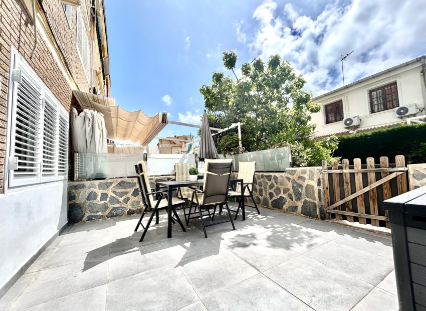 Bestaande bouw - Appartement -
Orihuela Costa - La Zenia