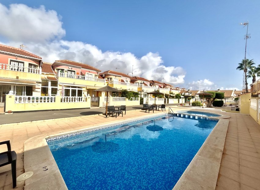 Bestaande bouw - Appartement -
Orihuela Costa - La Zenia