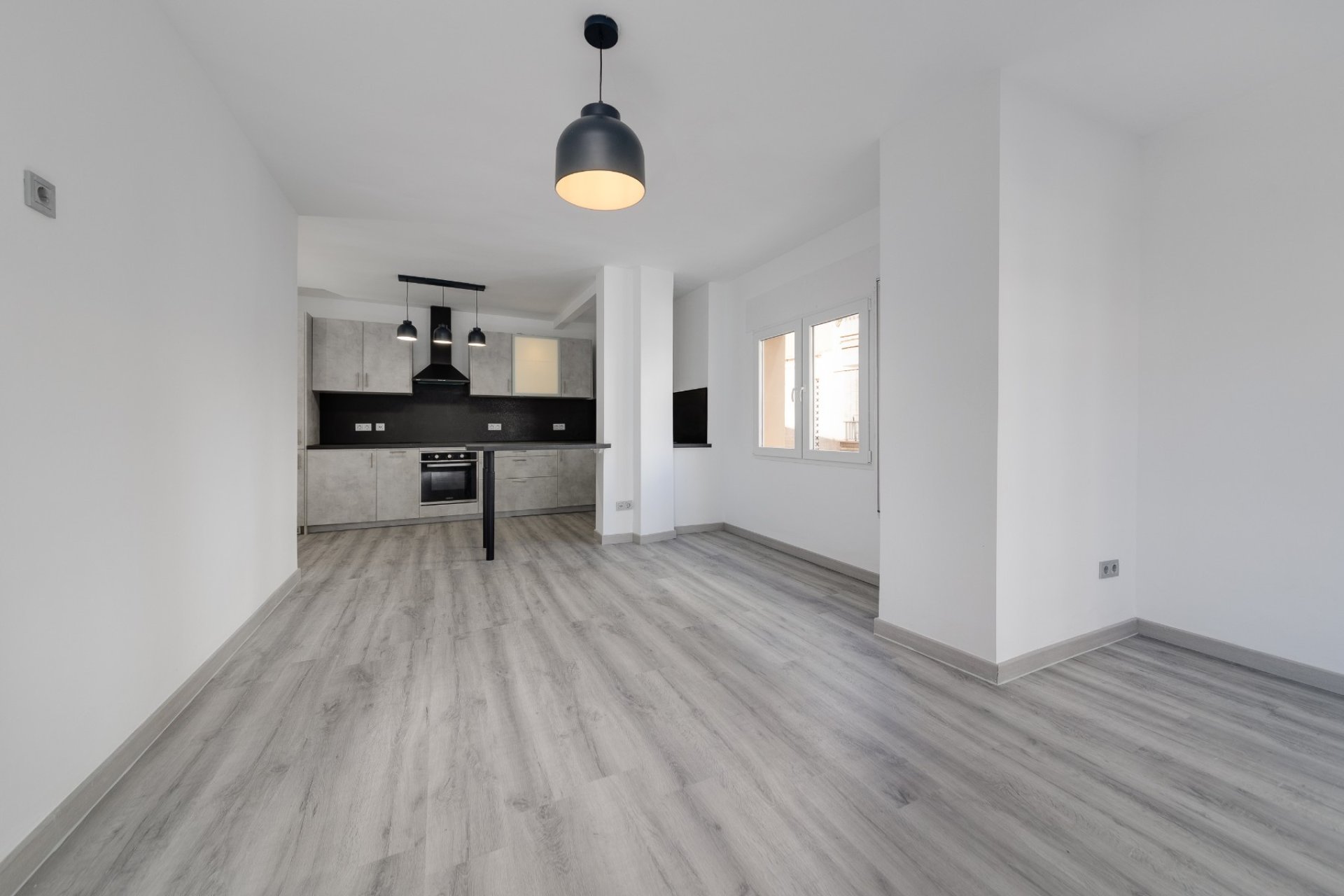 Bestaande bouw - Appartement -
Torrevieja - Center