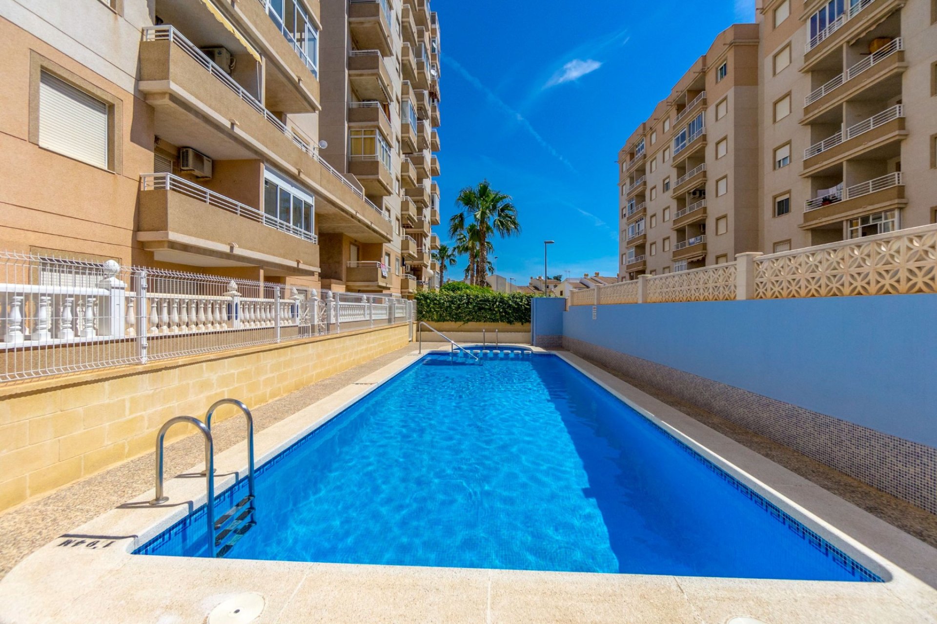 Bestaande bouw - Appartement -
Torrevieja - Centro