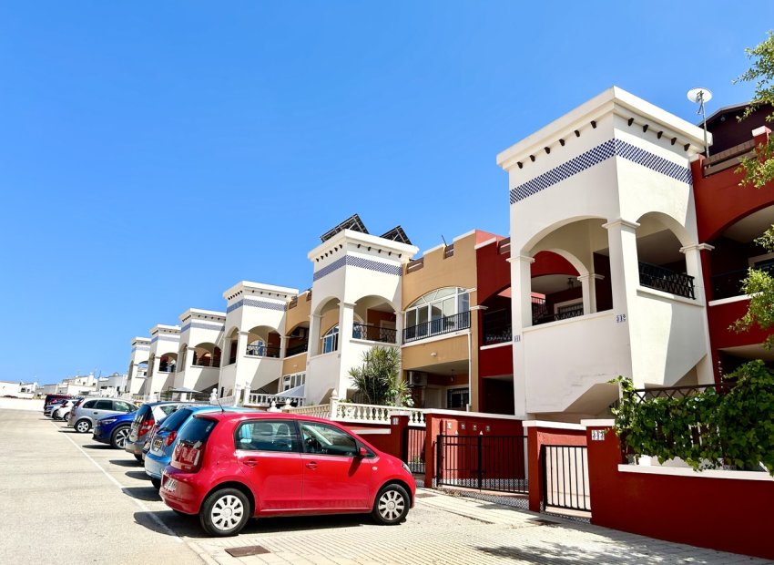 Bestaande bouw - Appartement -
Torrevieja - Los Altos