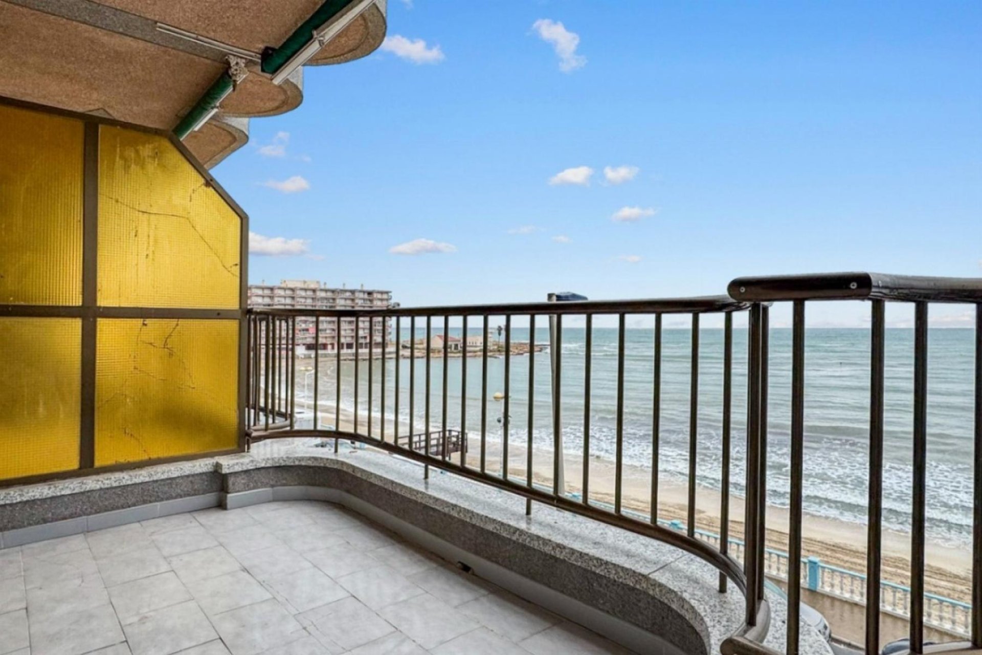 Bestaande bouw - Appartement -
Torrevieja - Playa de los Locos