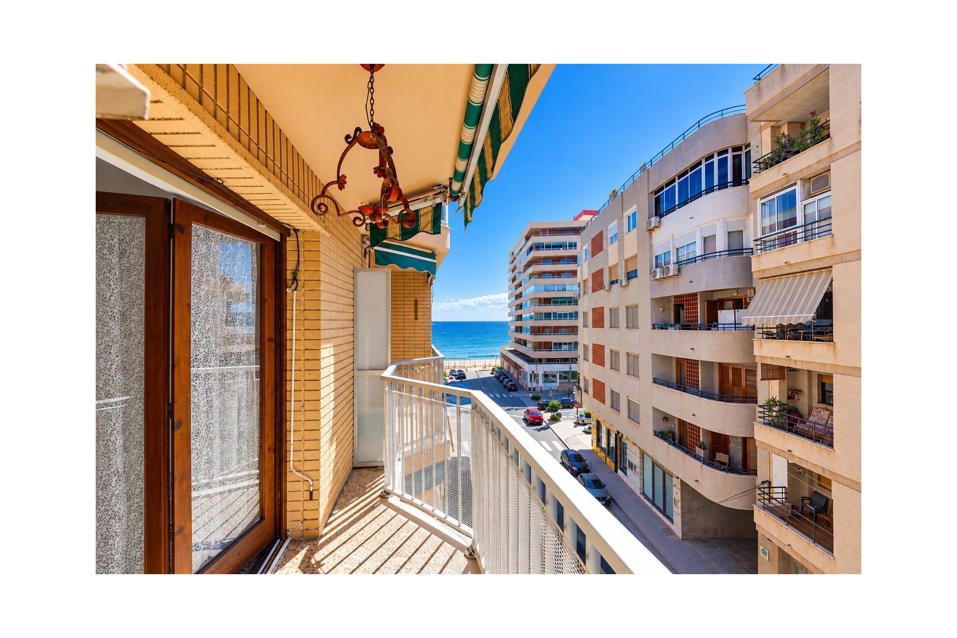 Bestaande bouw - Appartement -
Torrevieja - Playa del Acequión