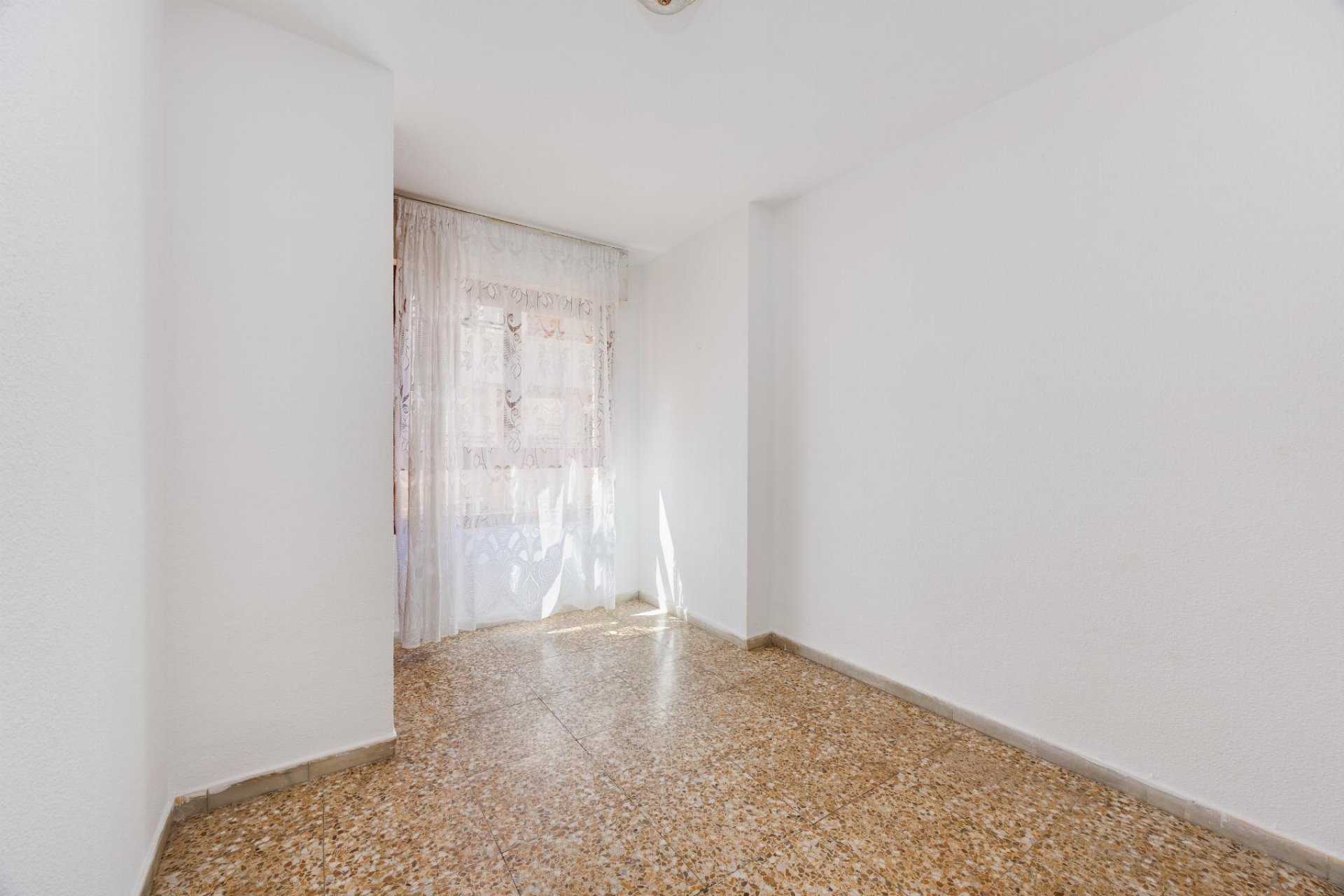 Bestaande bouw - Appartement -
Torrevieja - Playa del Acequión
