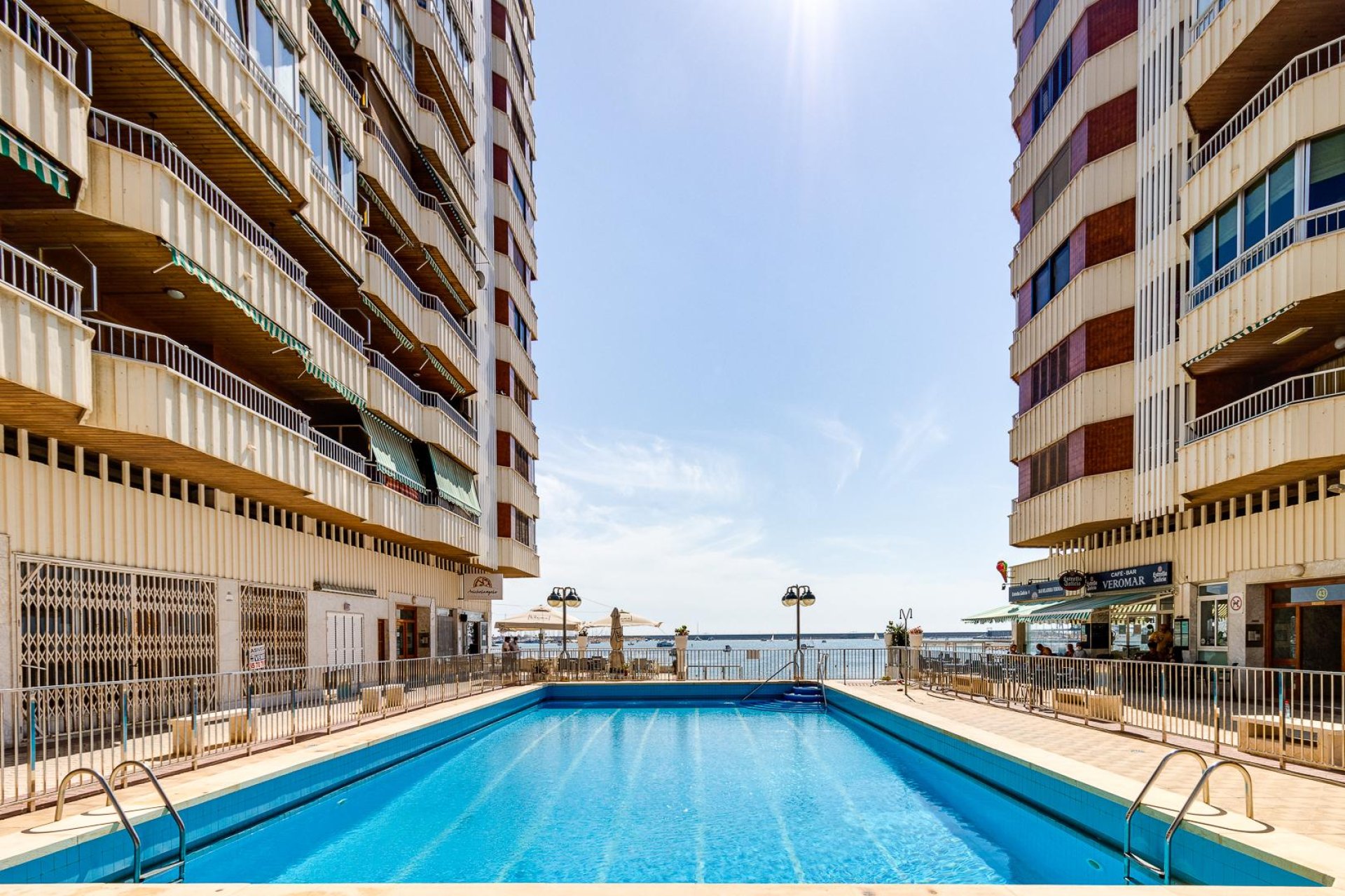 Bestaande bouw - Appartement -
Torrevieja - Playa del Acequión