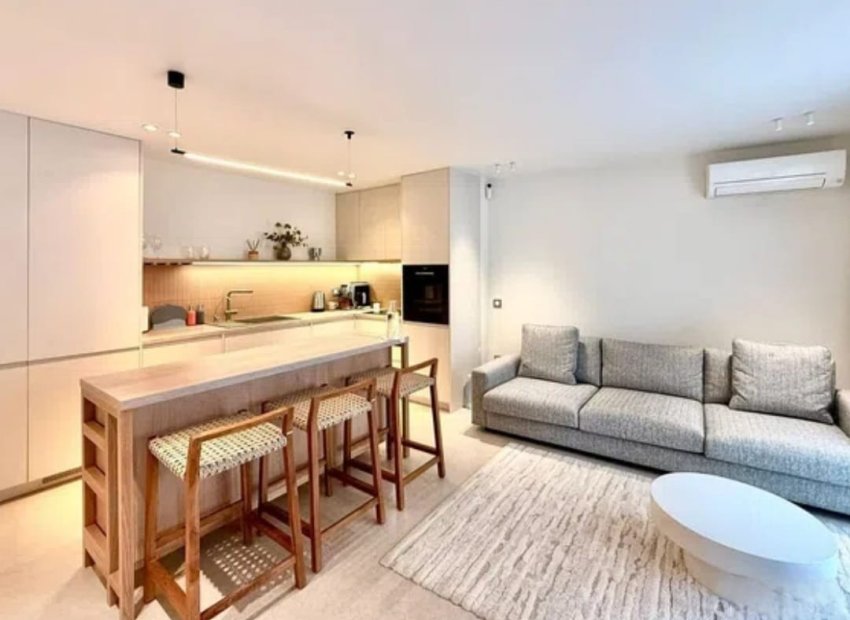 Bestaande bouw - Appartement -
Torrevieja - Playa del Cura