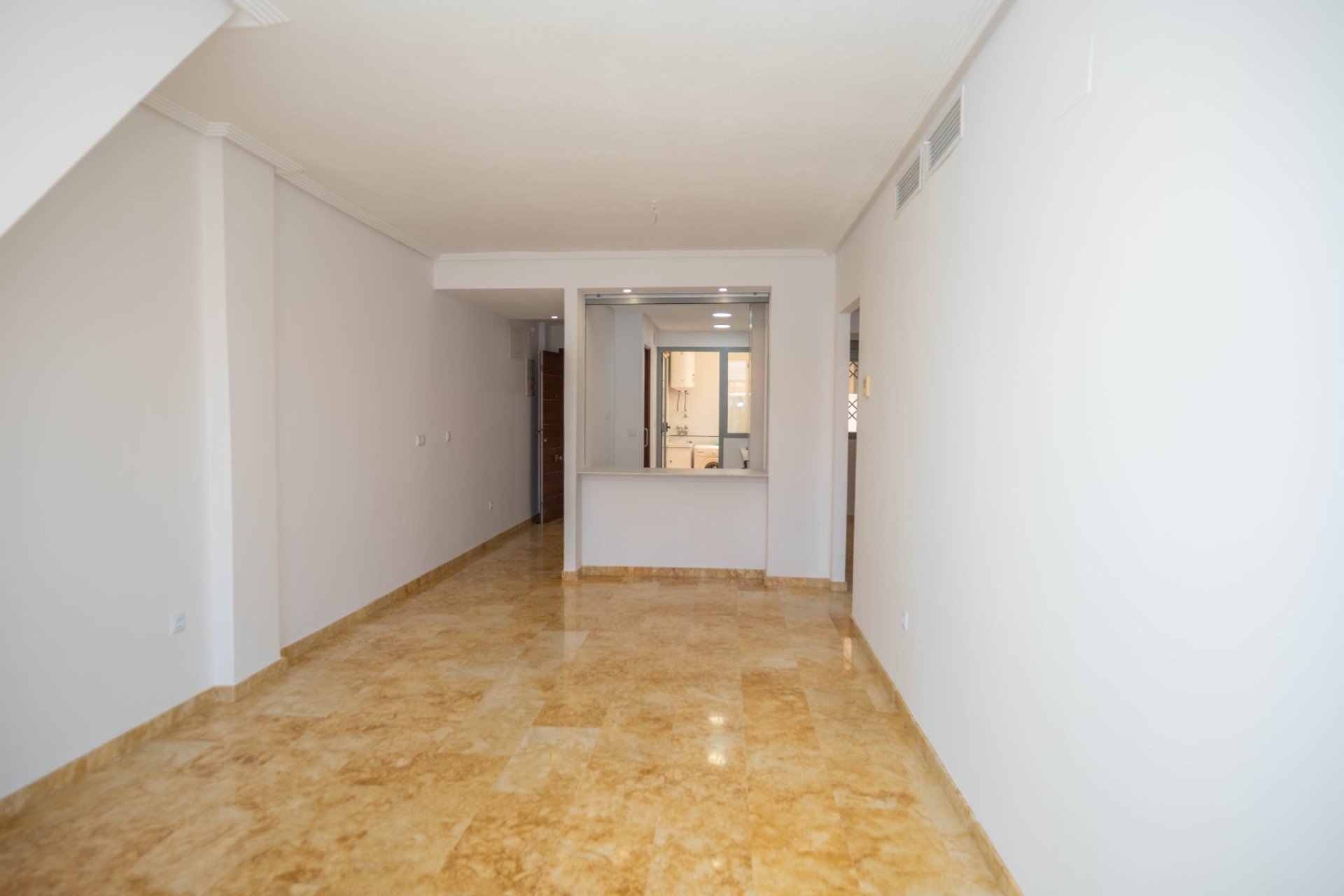 Bestaande bouw - Appartement -
Torrevieja - Playa del Cura