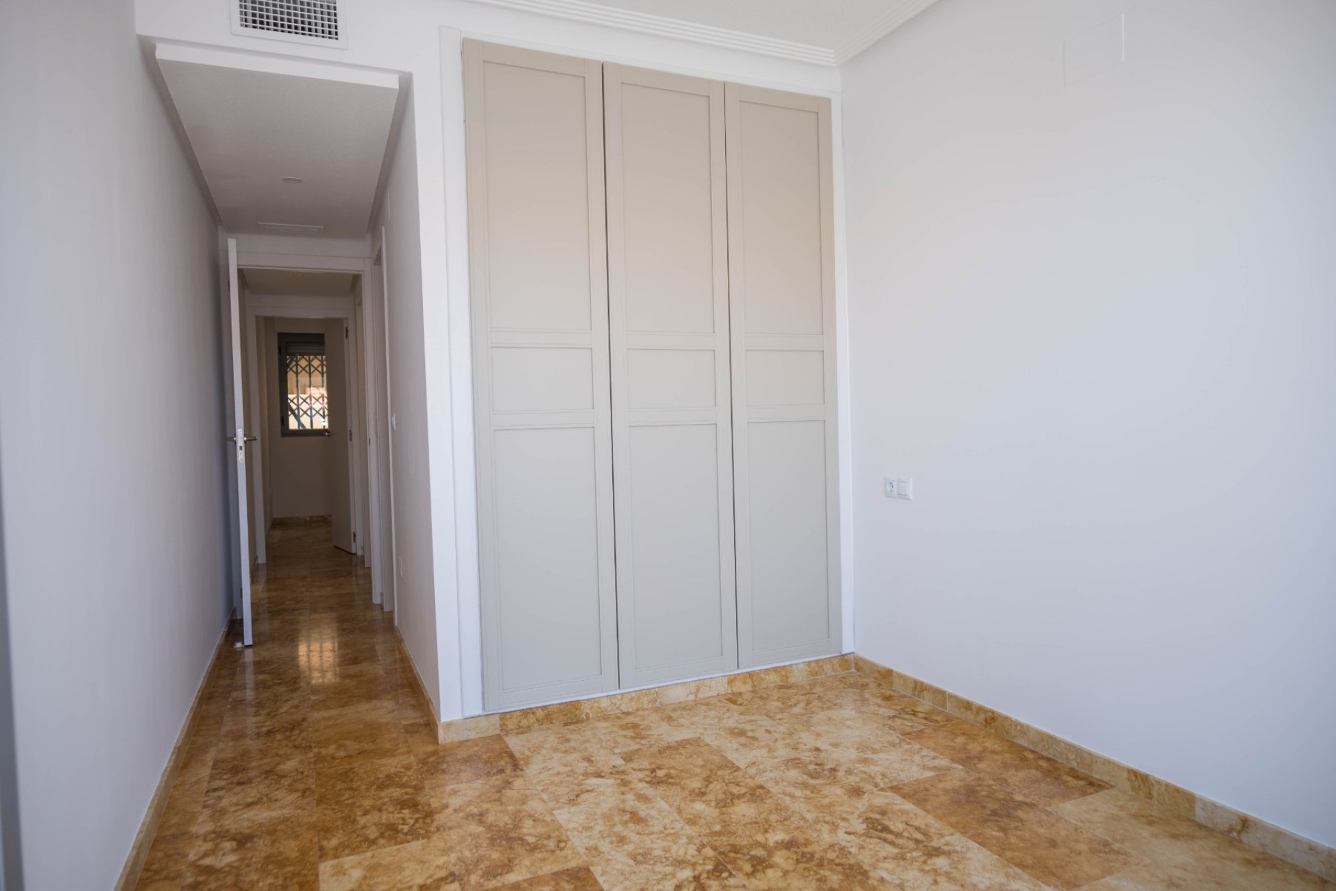 Bestaande bouw - Appartement -
Torrevieja - Playa del Cura