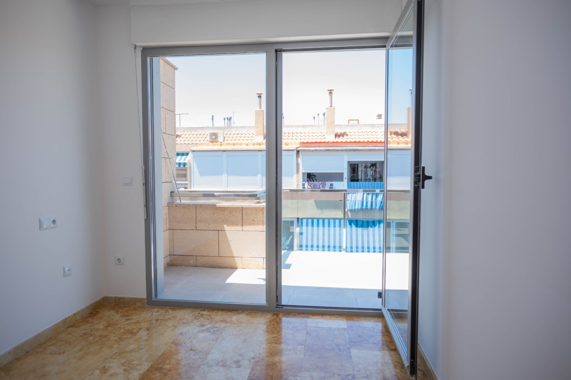 Bestaande bouw - Appartement -
Torrevieja - Playa del Cura