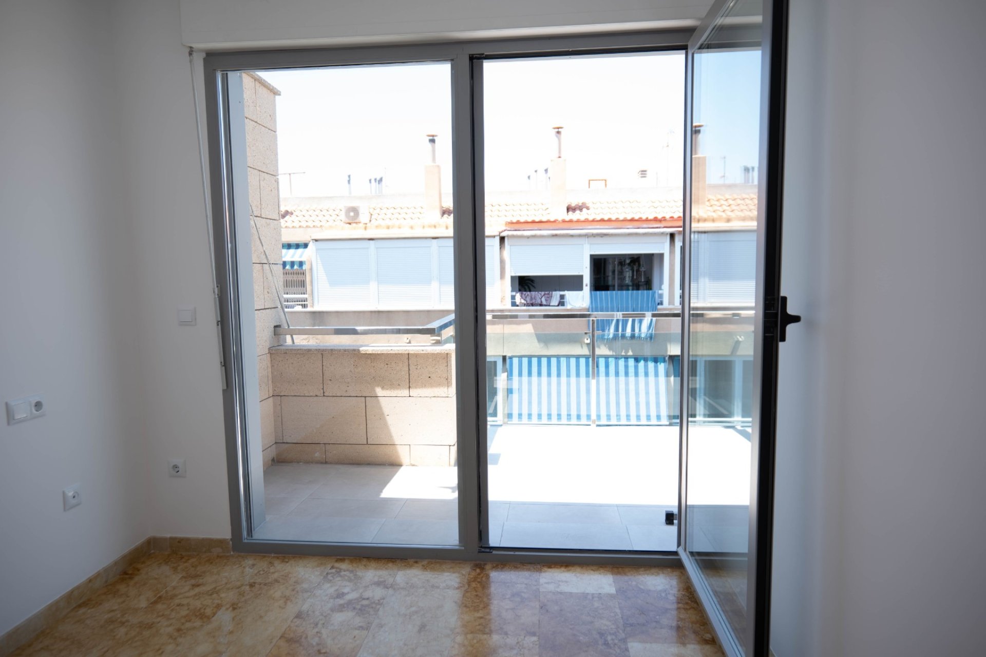 Bestaande bouw - Appartement -
Torrevieja - Playa del Cura