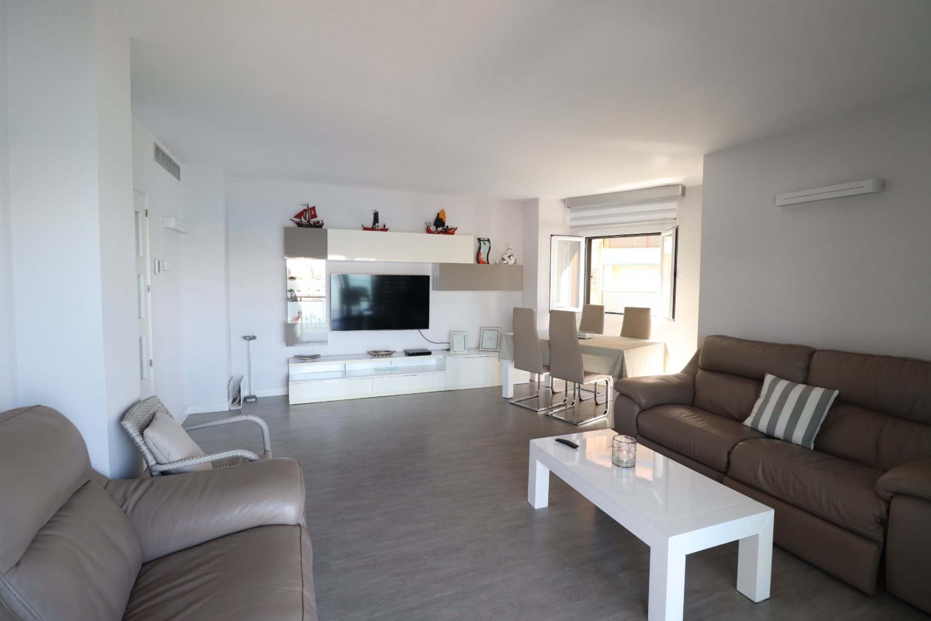 Bestaande bouw - Appartement -
Torrevieja - Playa del Cura