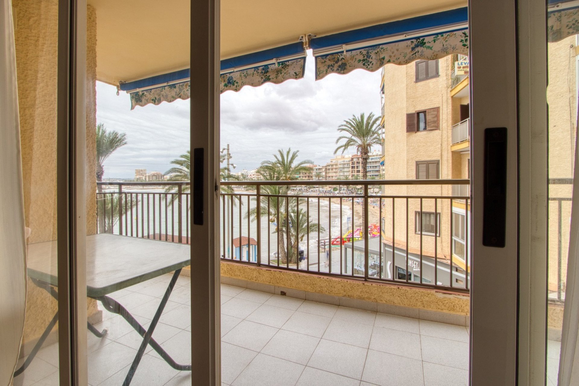 Bestaande bouw - Appartement -
Torrevieja - Playa del Cura