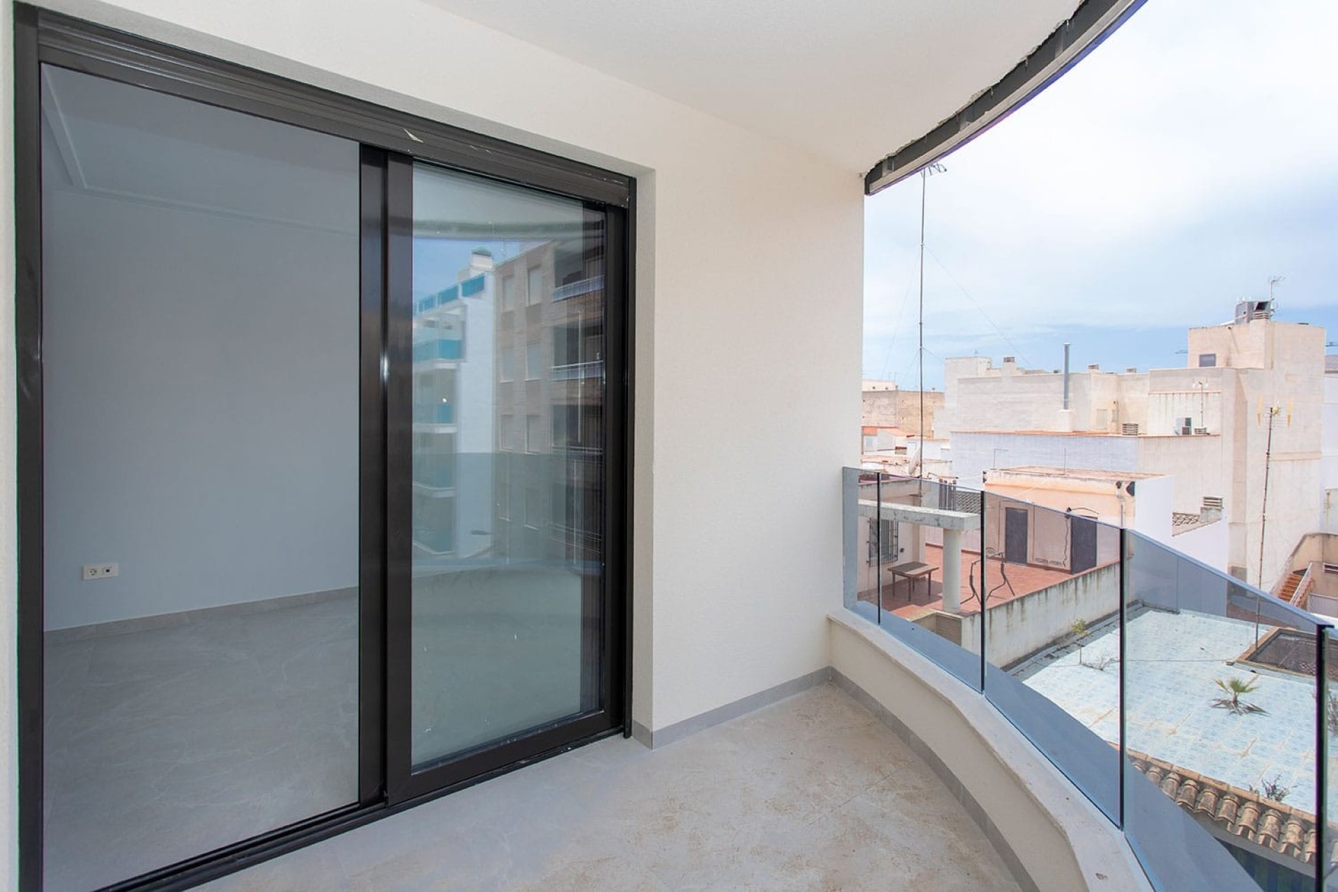 Bestaande bouw - Appartement -
Torrevieja - Playa del Cura