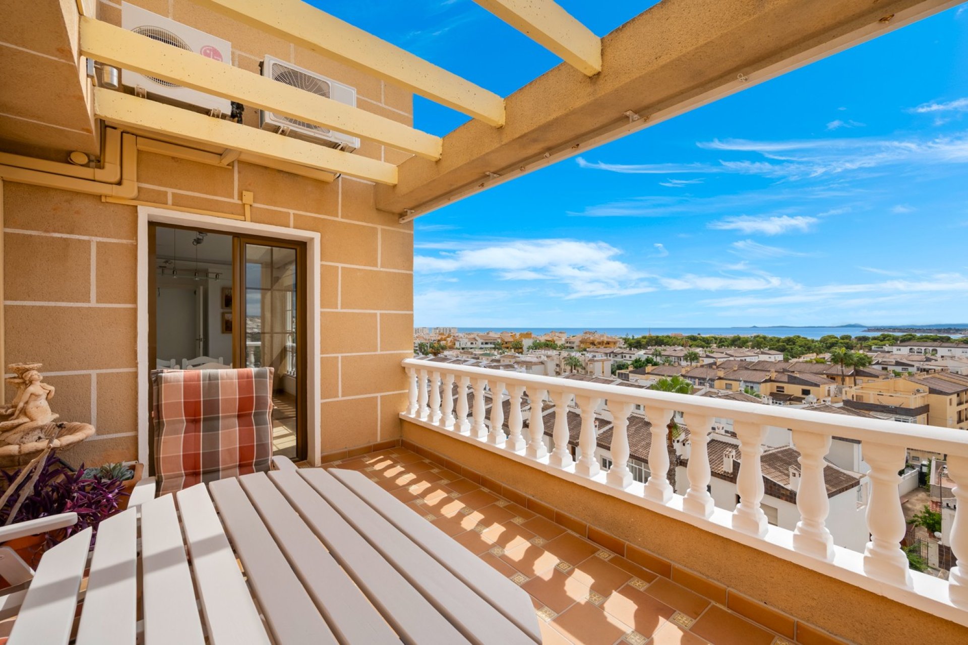 Bestaande bouw - Appartement -
Torrevieja - Punta Prima