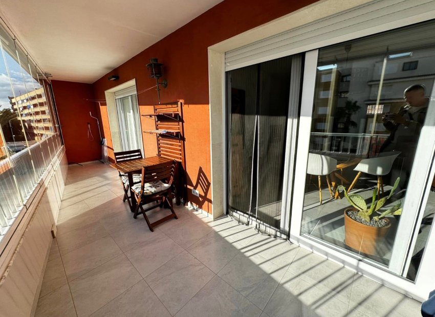 Bestaande bouw - Appartement -
Torrevieja - Punta Prima