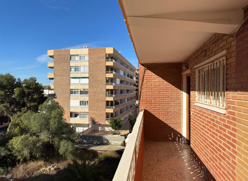 Bestaande bouw - Appartement -
Torrevieja - Punta Prima