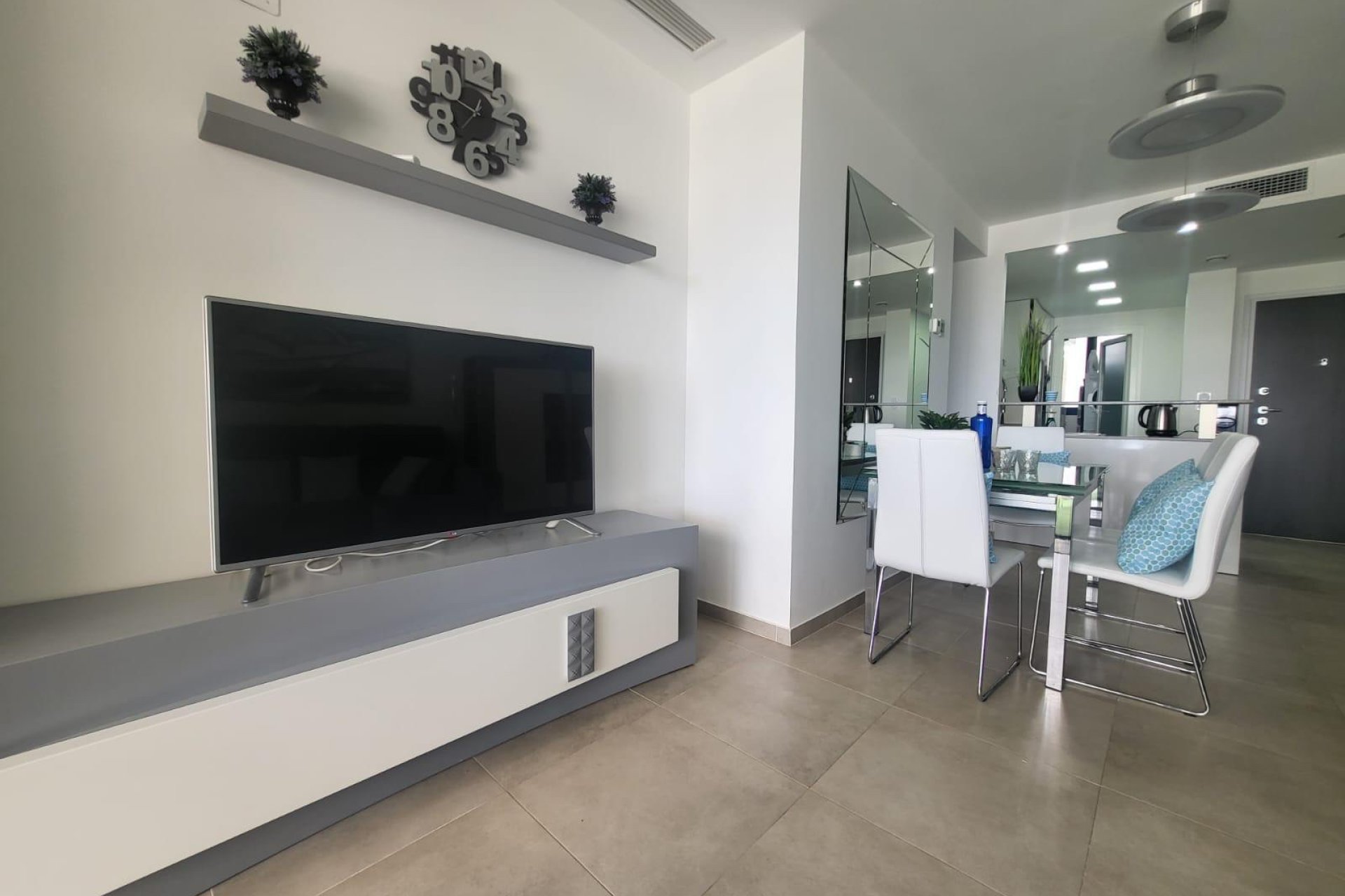 Bestaande bouw - Appartement -
Torrevieja - Punta Prima