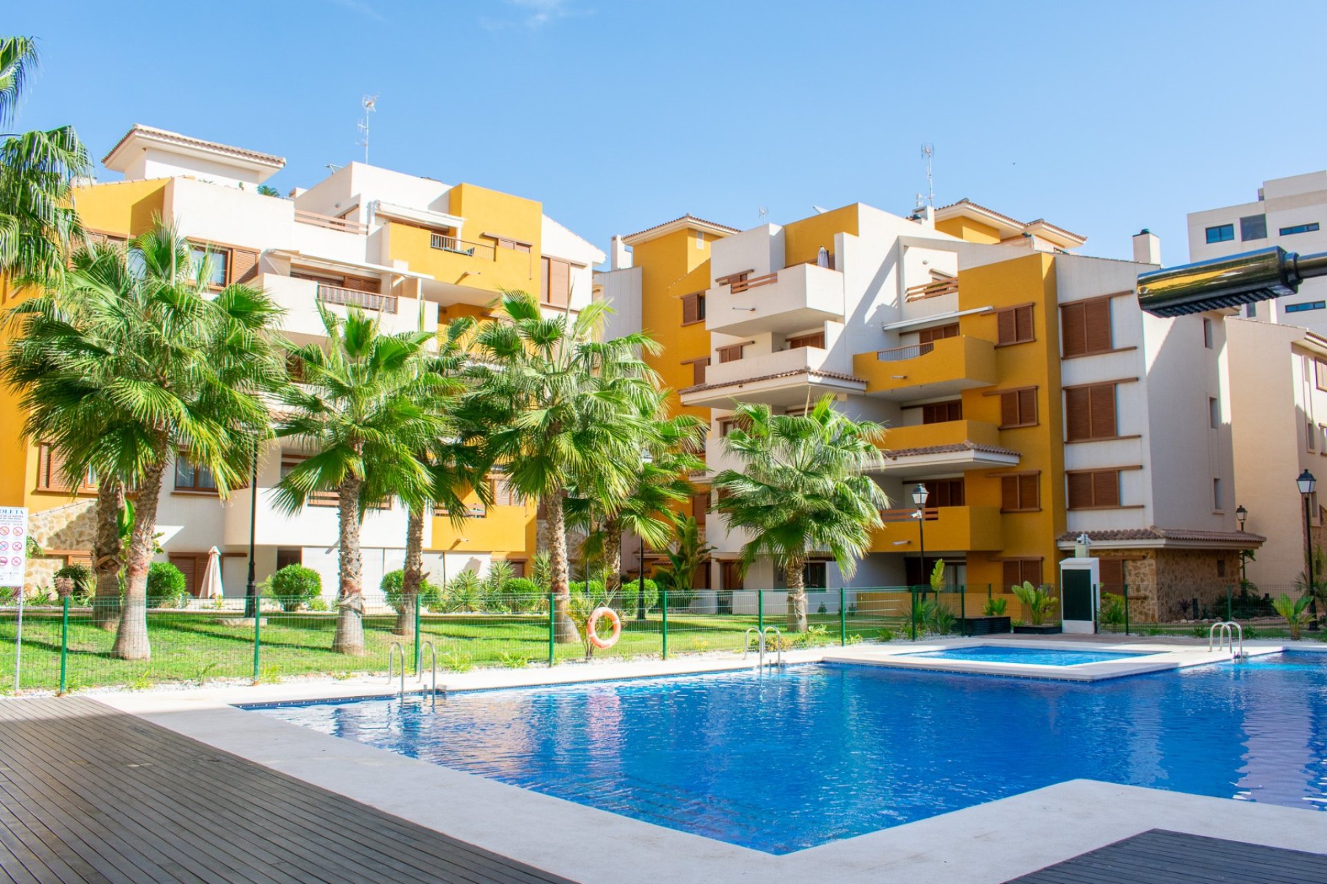 Bestaande bouw - Appartement -
Torrevieja - Punta Prima