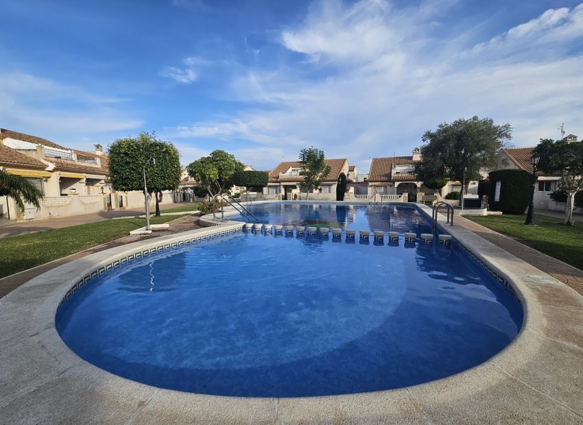 Bestaande bouw - Bungalow -
Orihuela Costa - La Zenia