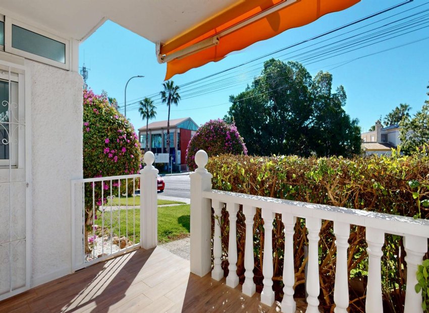 Bestaande bouw - Bungalow -
Orihuela Costa - Villamartín