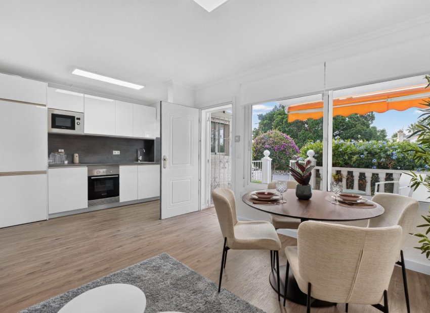Bestaande bouw - Bungalow -
Orihuela Costa - Villamartín