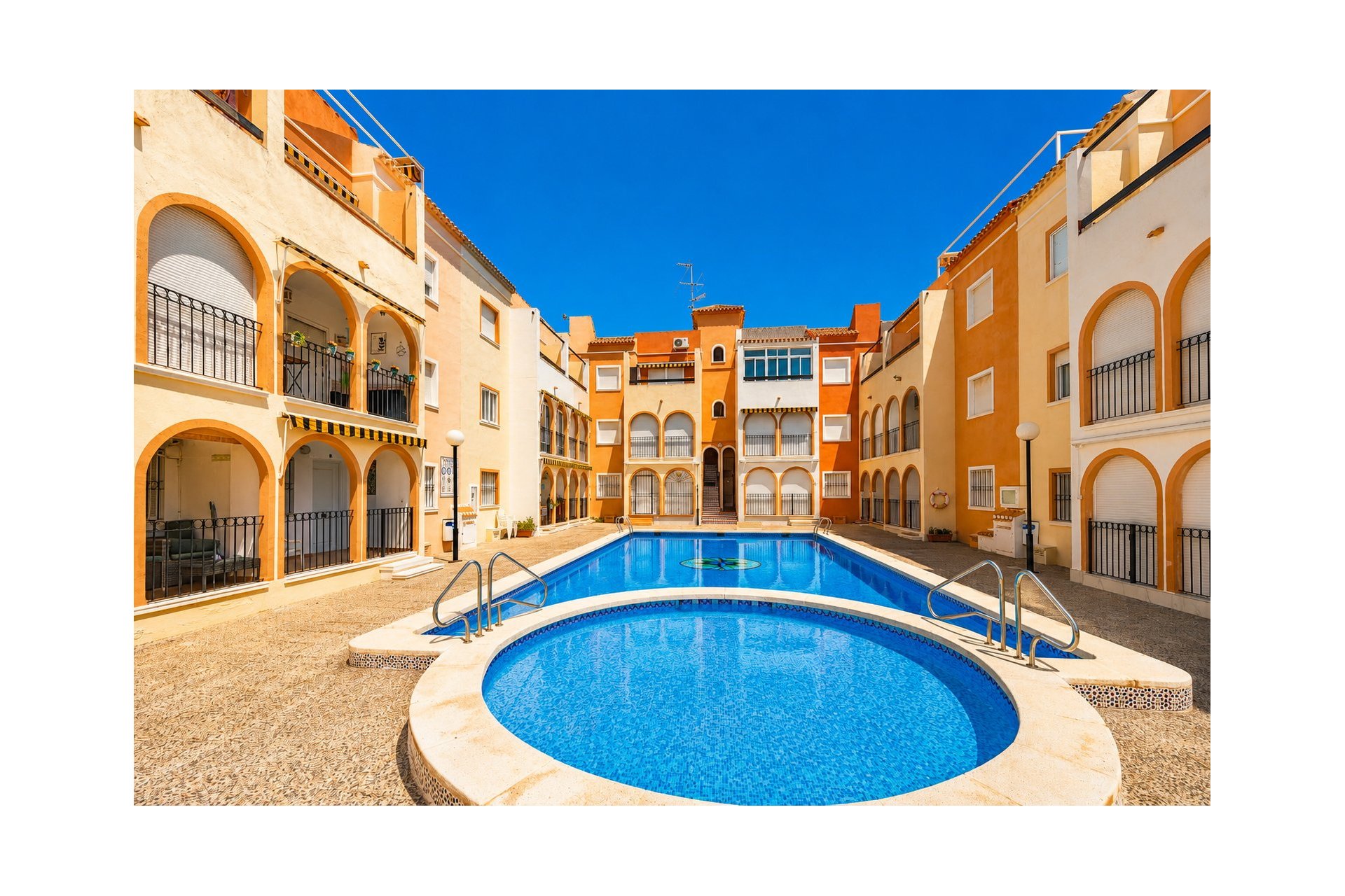 Bestaande bouw - Bungalow -
Torrevieja - playa de los naufragos