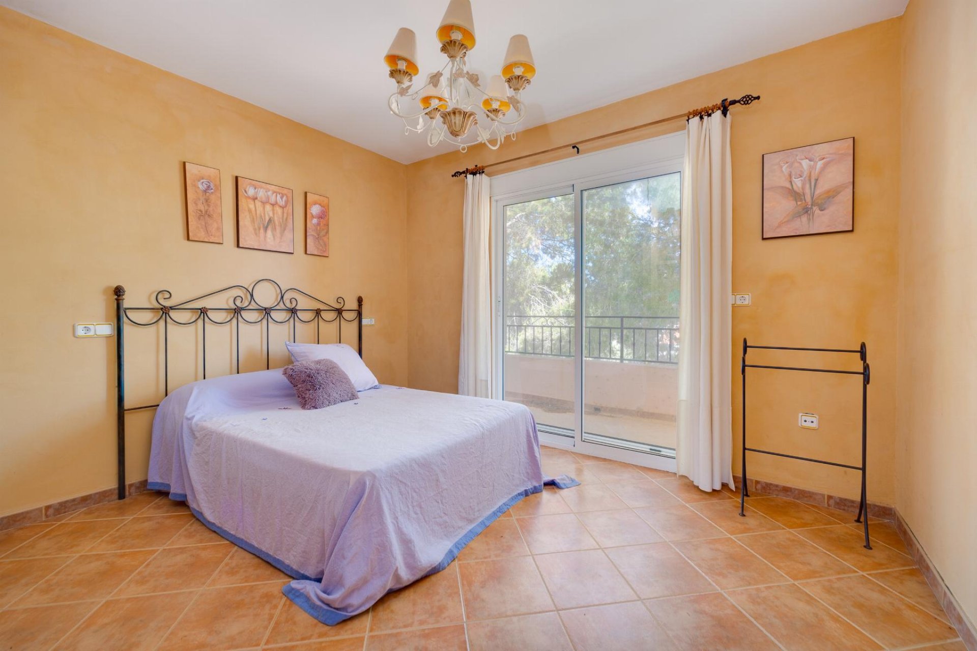 Bestaande bouw - Chalet -
San Miguel de Salinas
