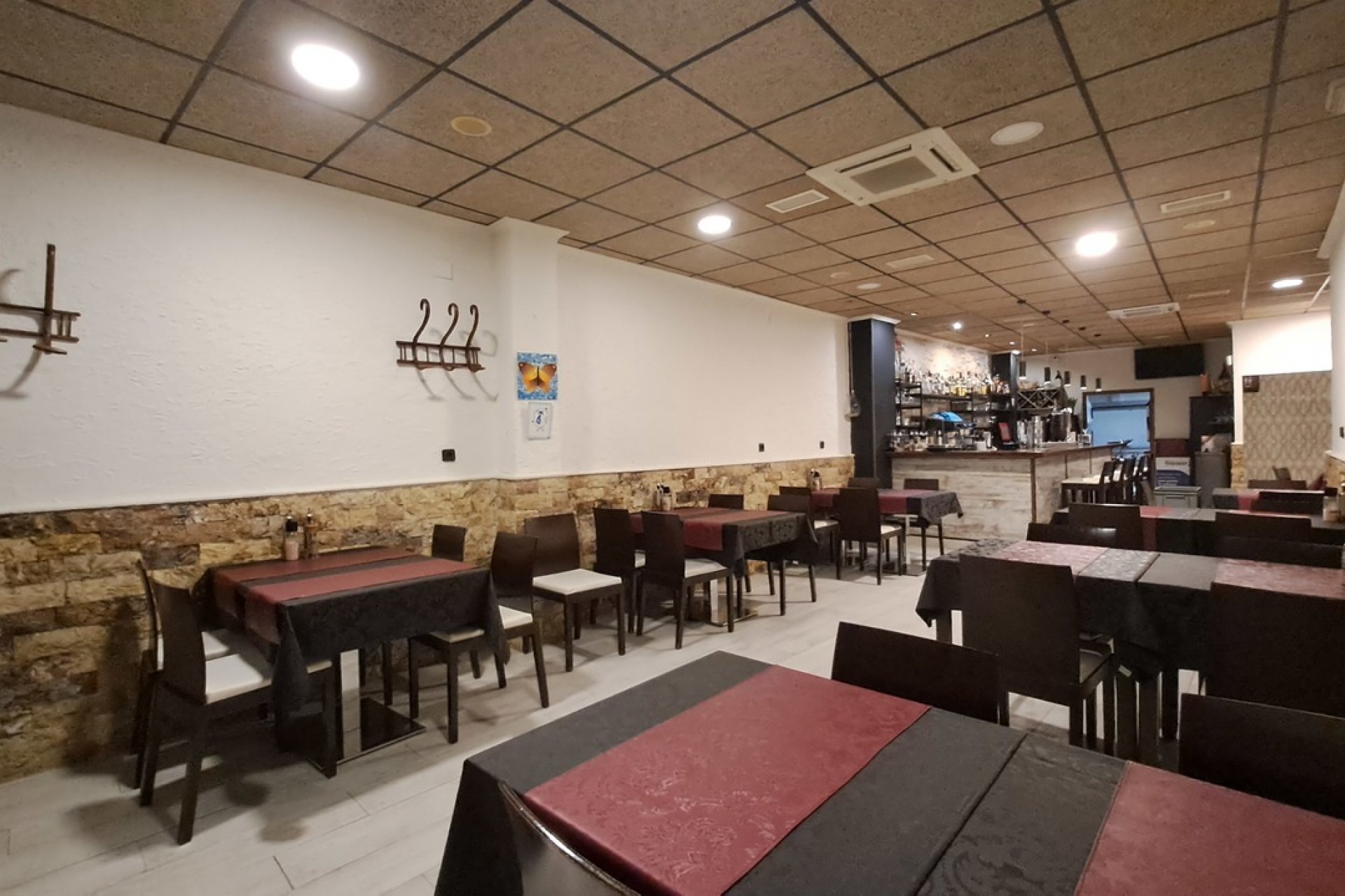 Bestaande bouw - Commercieel -
Benijofar