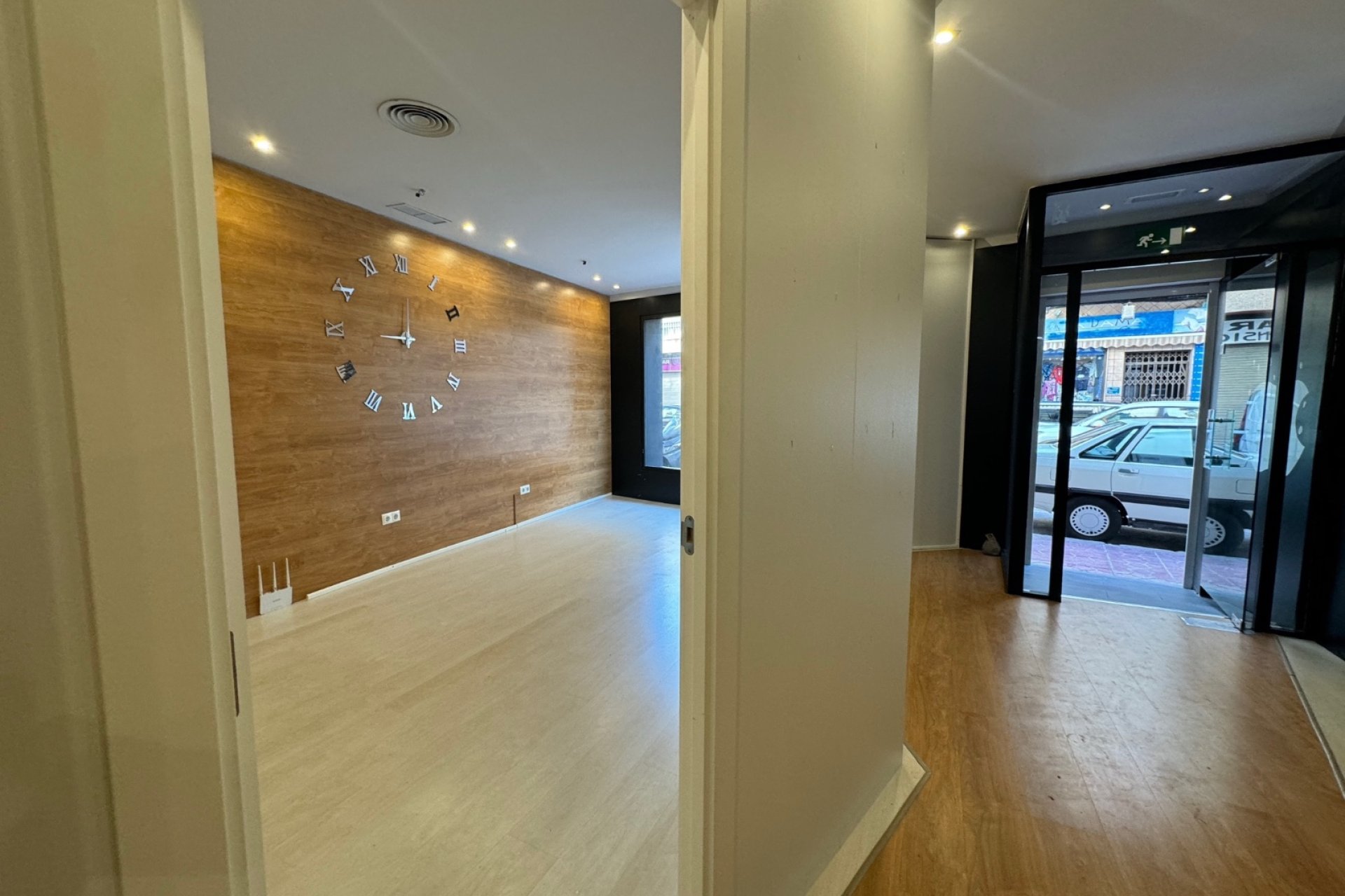 Bestaande bouw - Commercieel -
Guardamar del Segura