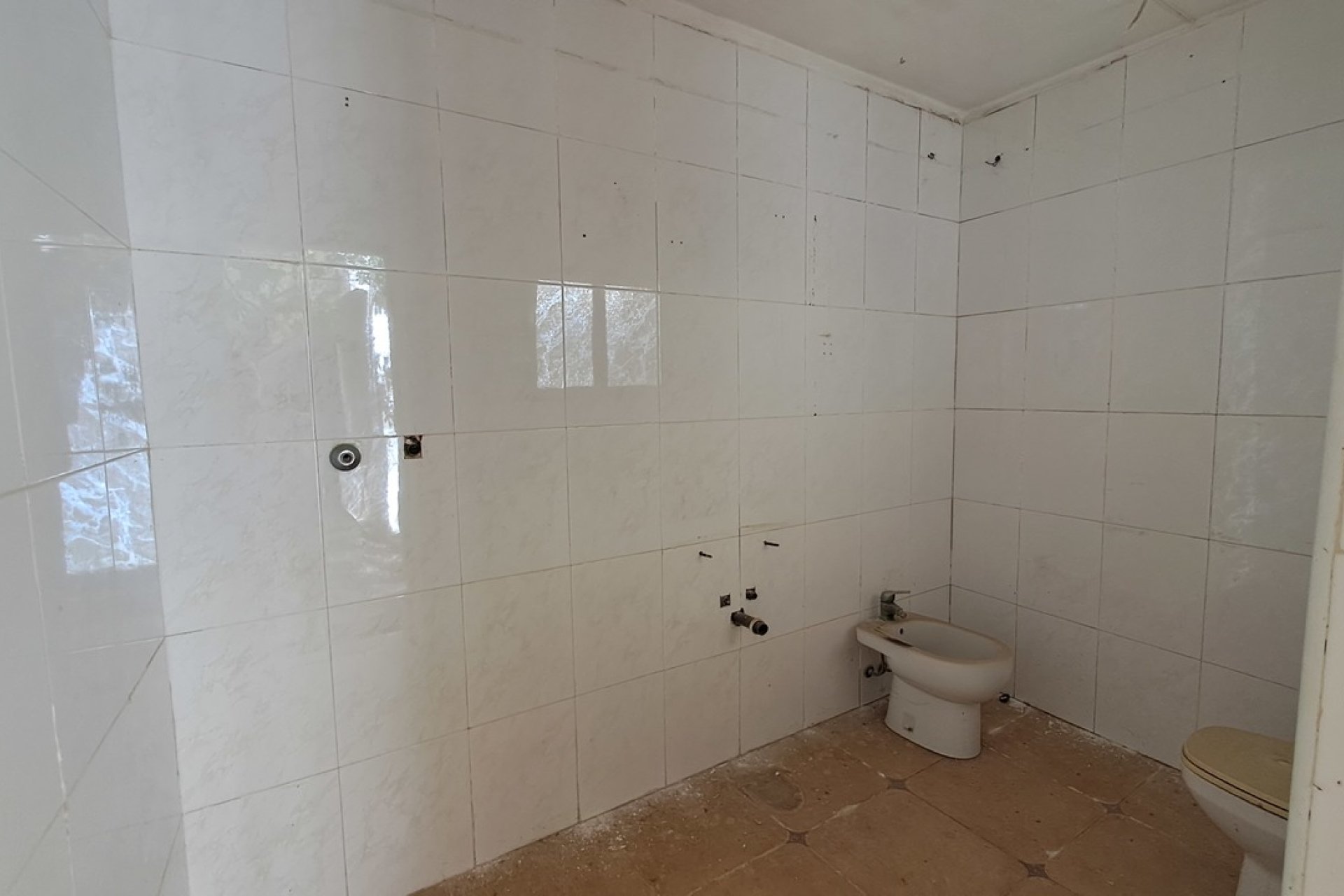 Bestaande bouw - Commercieel -
Orihuela