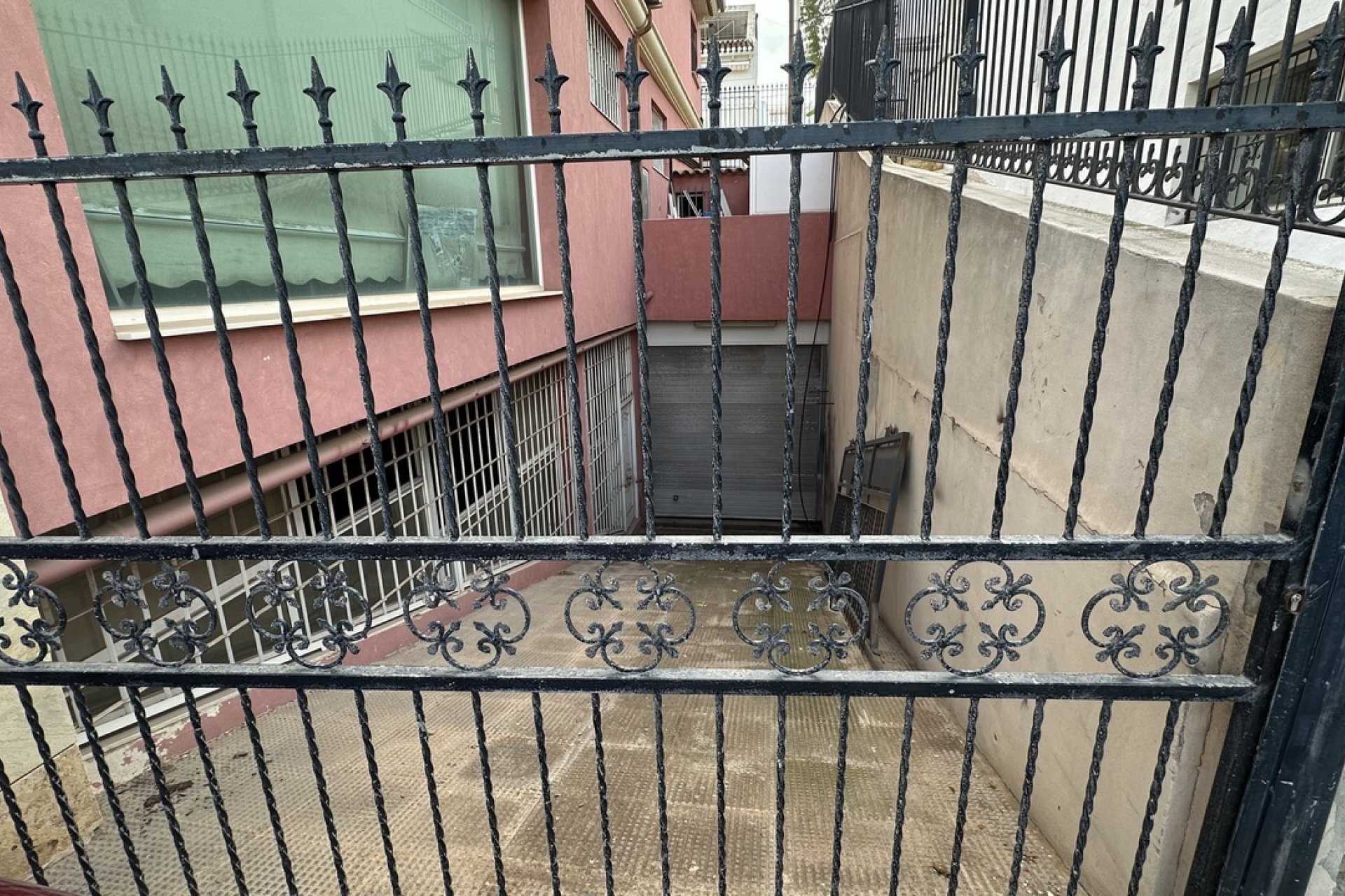 Bestaande bouw - Commercieel -
San Miguel de Salinas