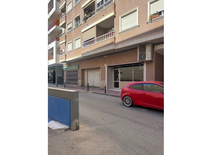 Bestaande bouw - Commercieel -
Torrevieja