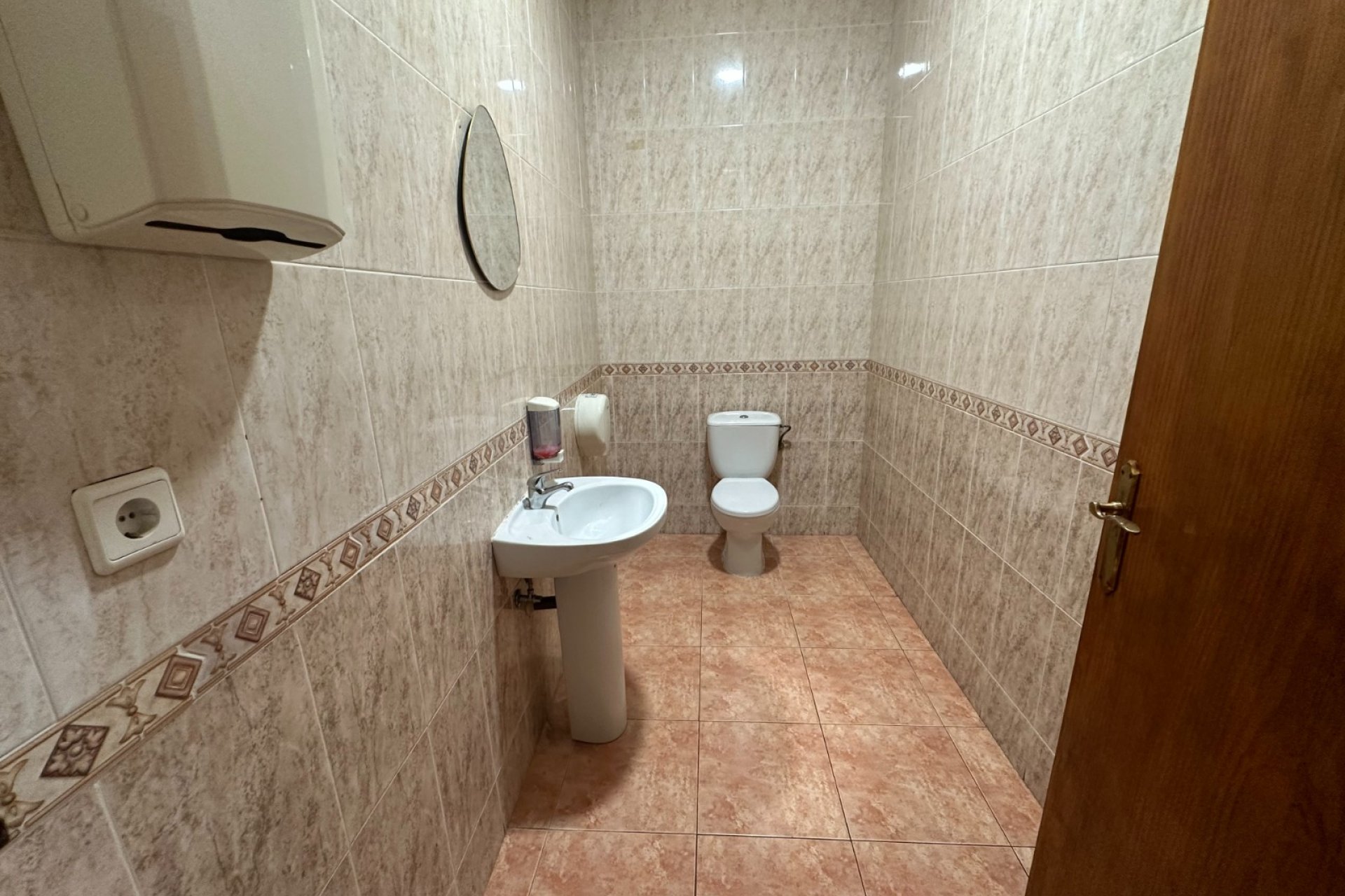 Bestaande bouw - Commercieel -
Torrevieja