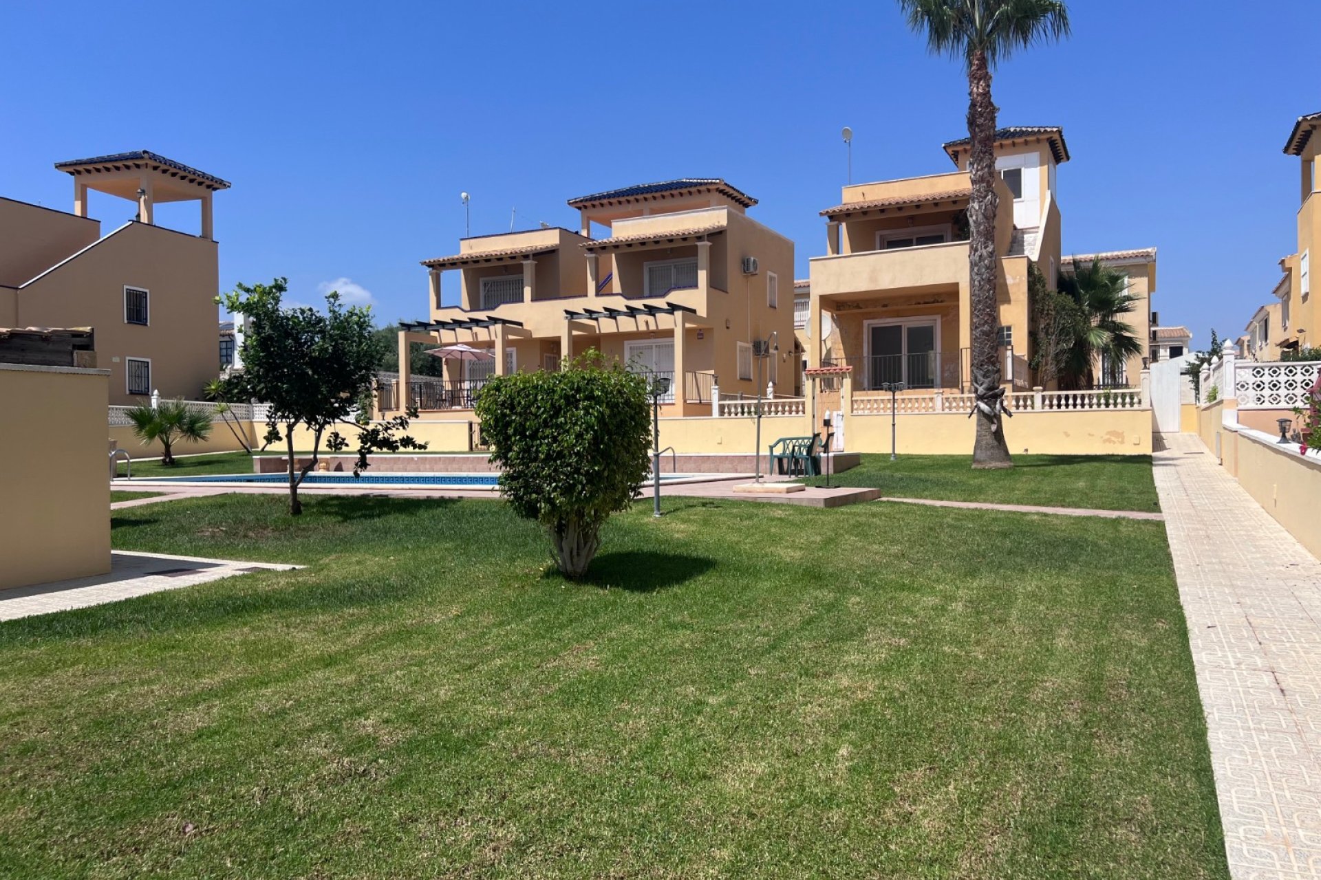 Bestaande bouw - detached house -
Orihuela - Villamartin