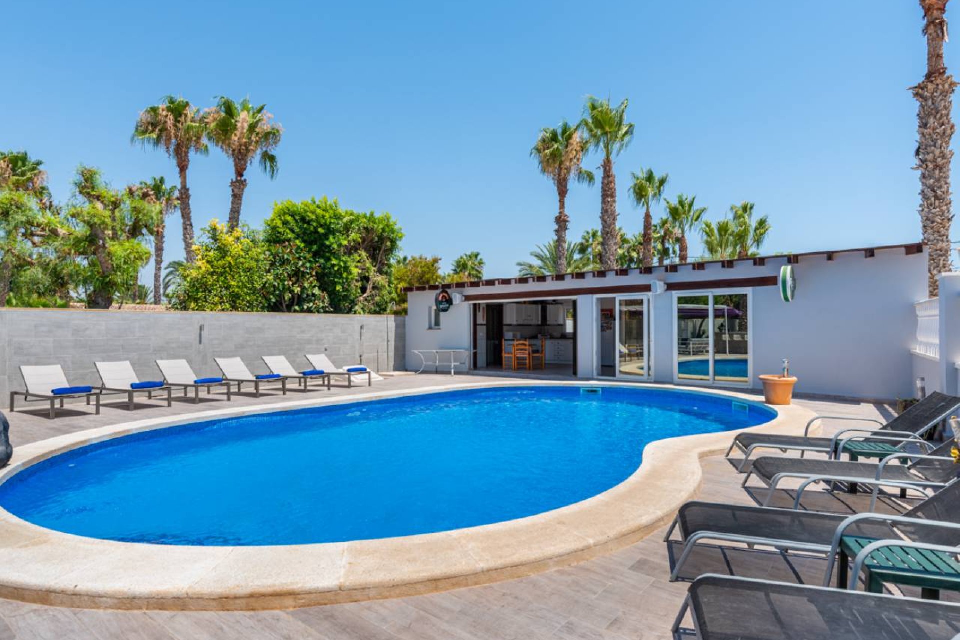 Bestaande bouw - Finca -
Catral