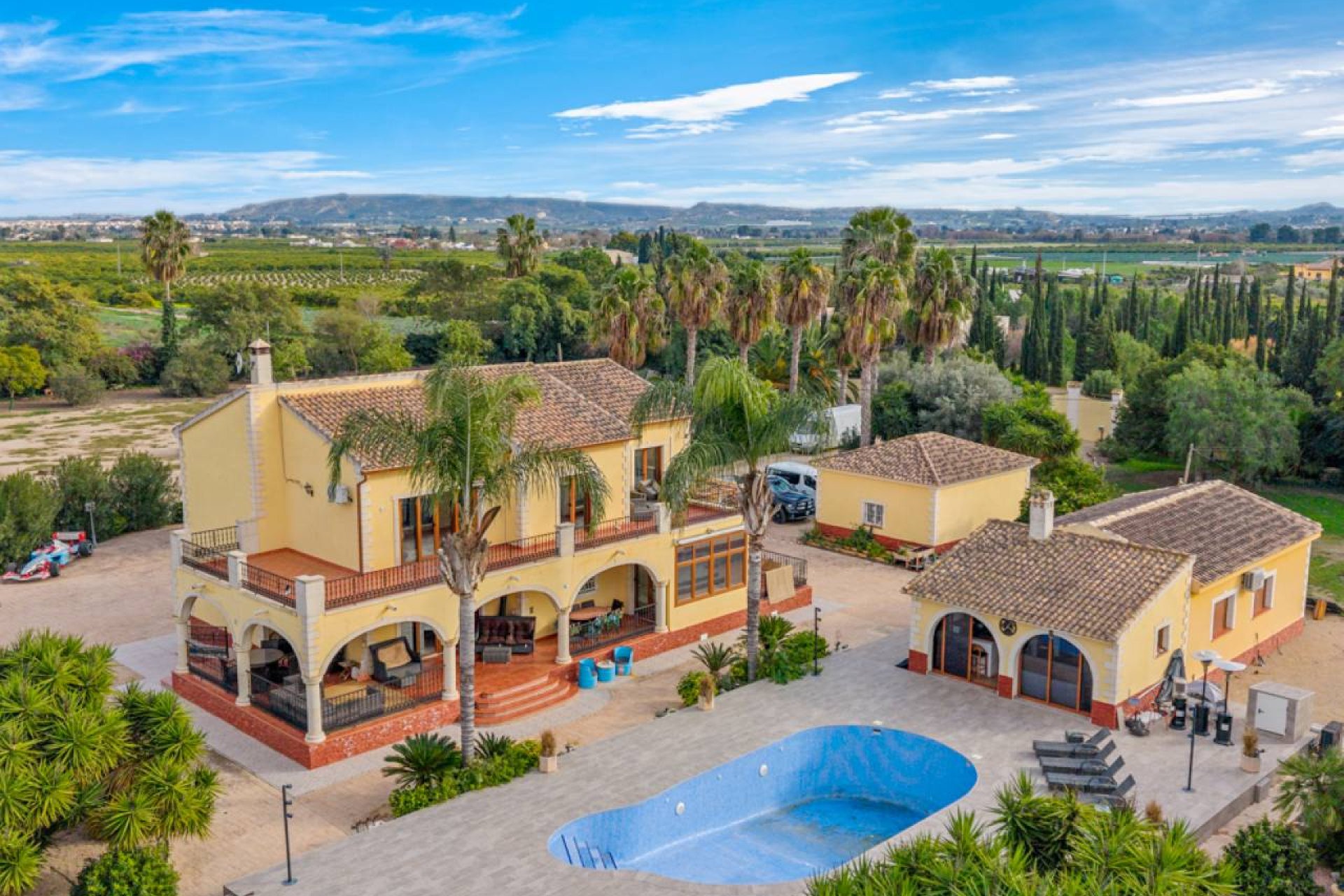 Bestaande bouw - Finca -
Orihuela