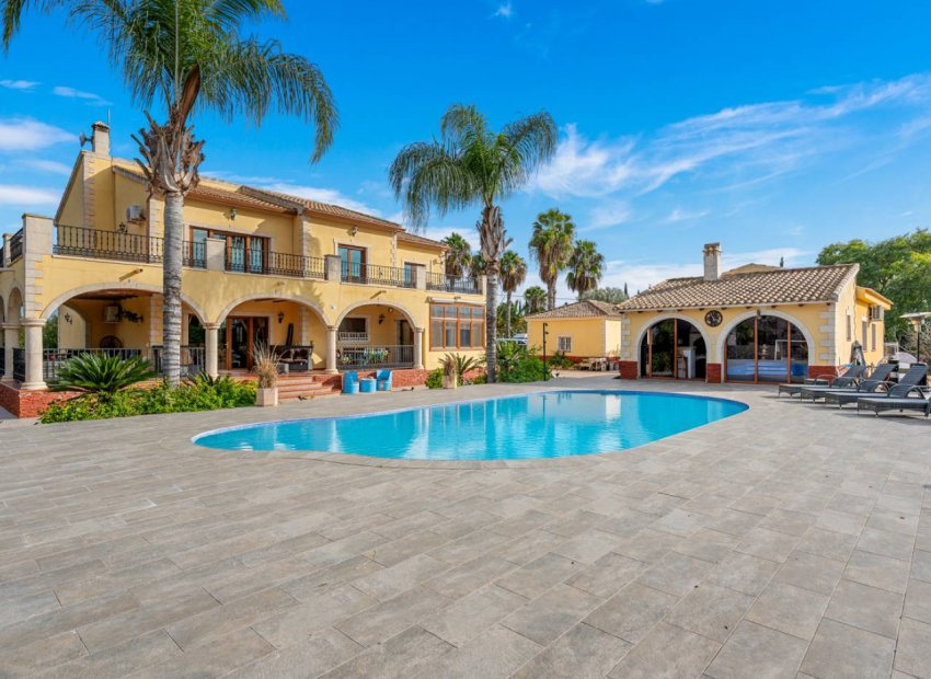 Bestaande bouw - Finca -
Orihuela
