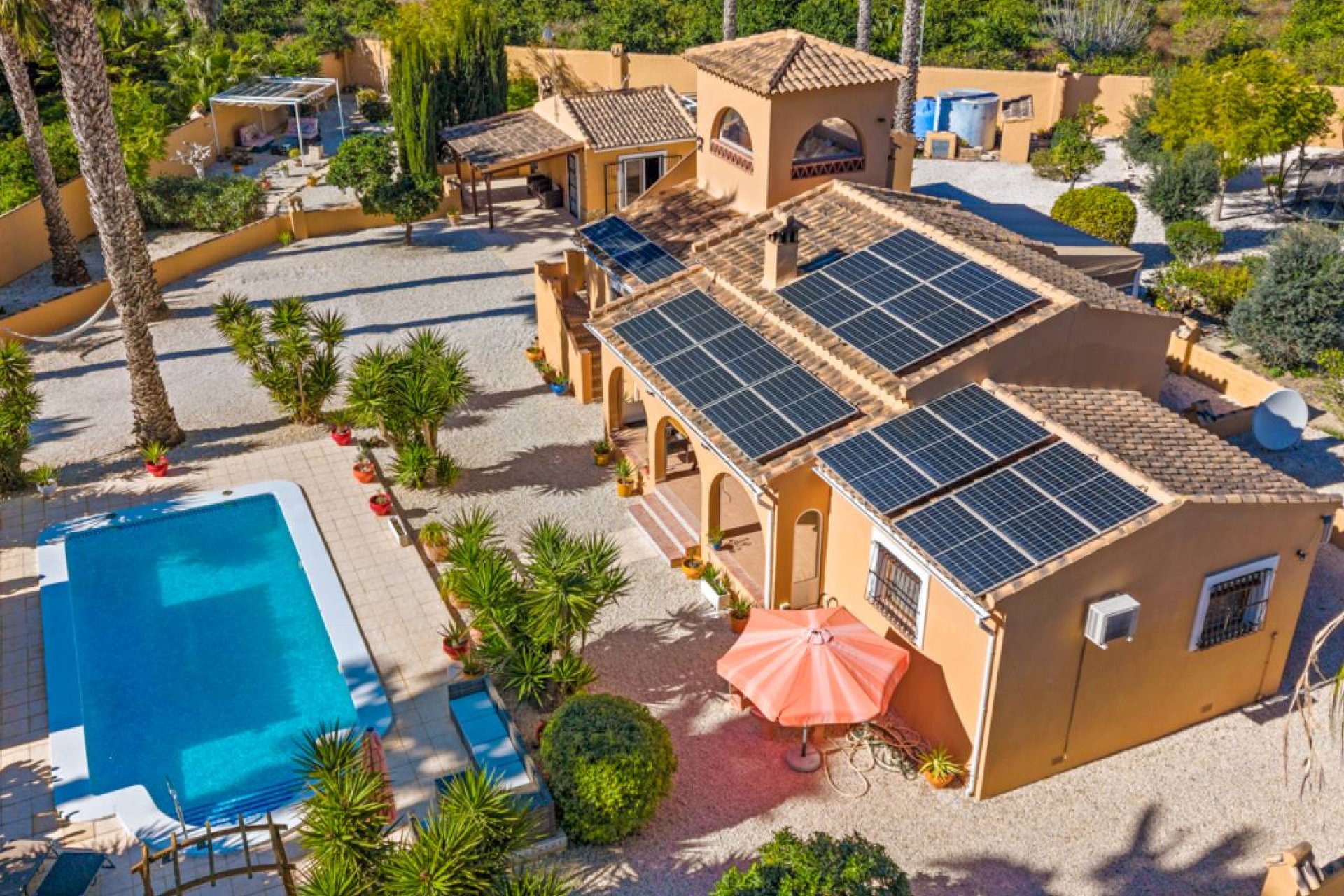 Bestaande bouw - Finca -
Rafal