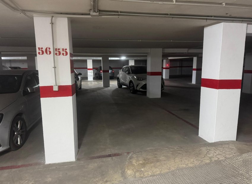 Bestaande bouw - Garaje -
Torrevieja - Playa Acequion