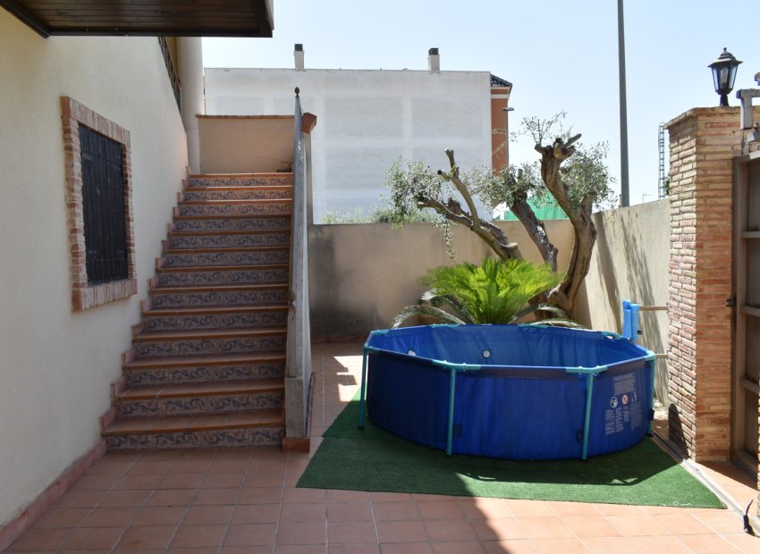 Bestaande bouw - Herenhuis -
Algorfa