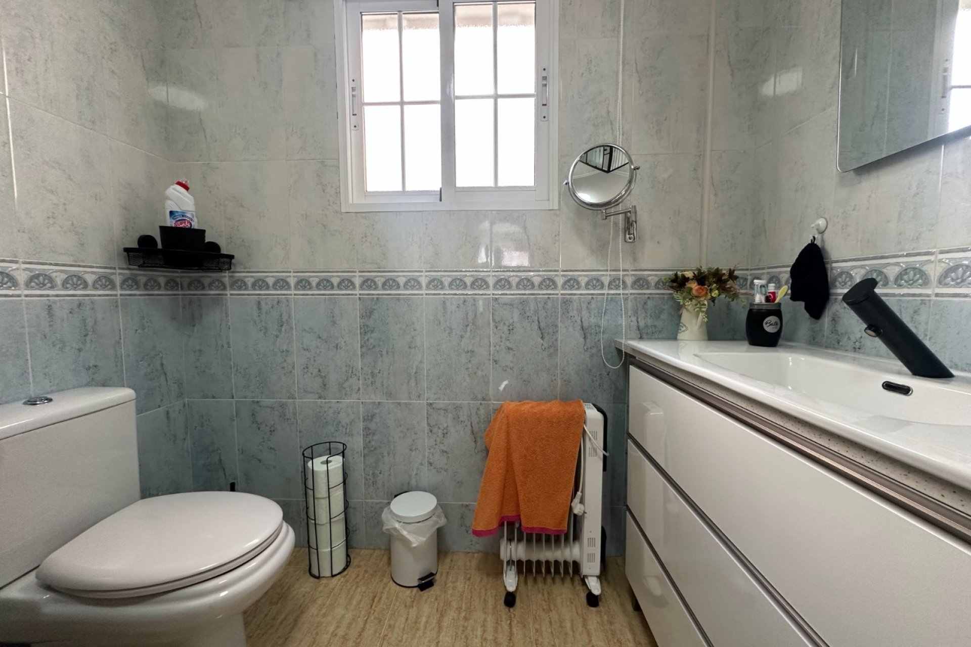 Bestaande bouw - Herenhuis -
Bigastro