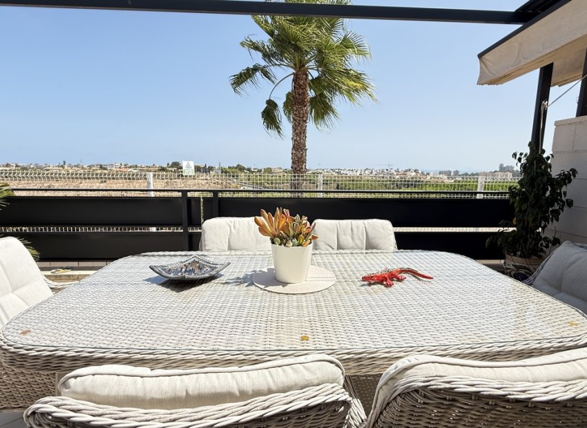 Bestaande bouw - Herenhuis -
Cabo Roig